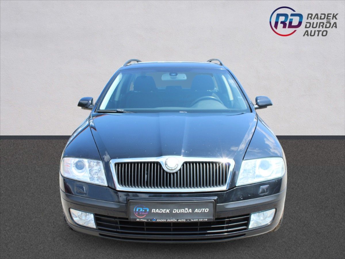 Škoda Octavia, 1,6 MPI  TAŽNÉ,ELEGANCE - fotka 2