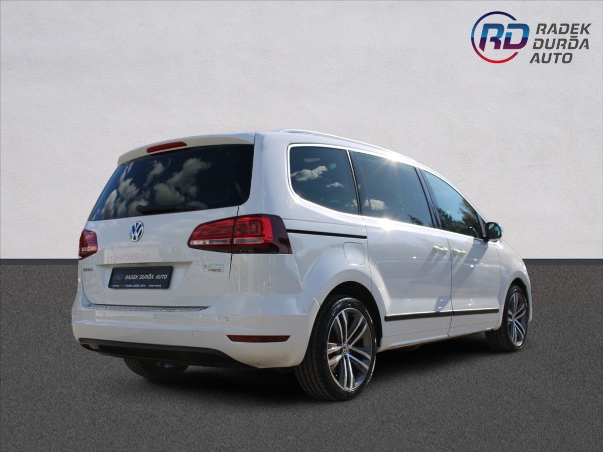 Volkswagen Sharan, 2,0 TDI  HIGHLINE,DSG,TAŽNÉ - fotka 5