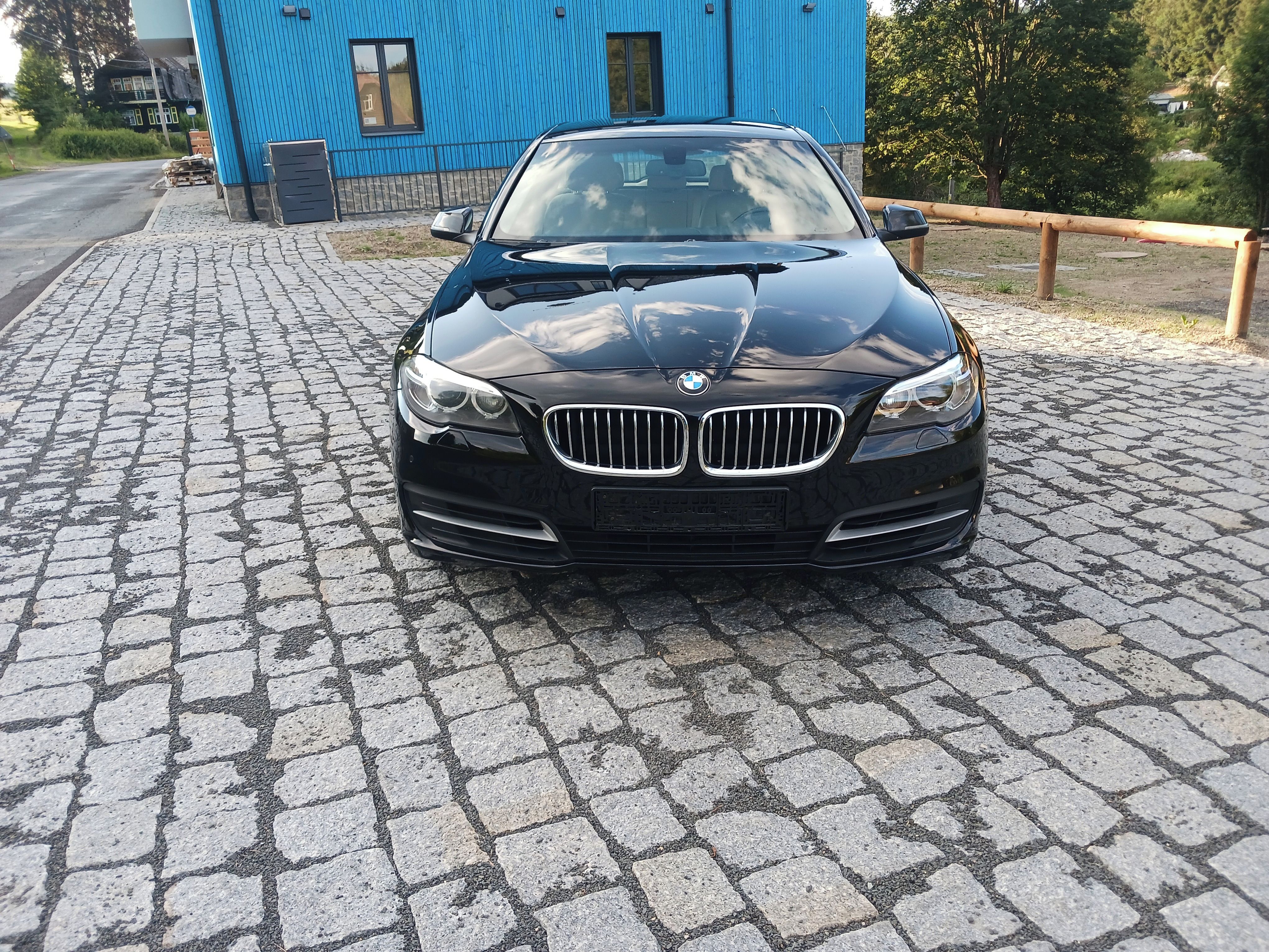 BMW Řada 5, 2,0 TDI 520D 140kW 4x4 DRIVE - fotka 3