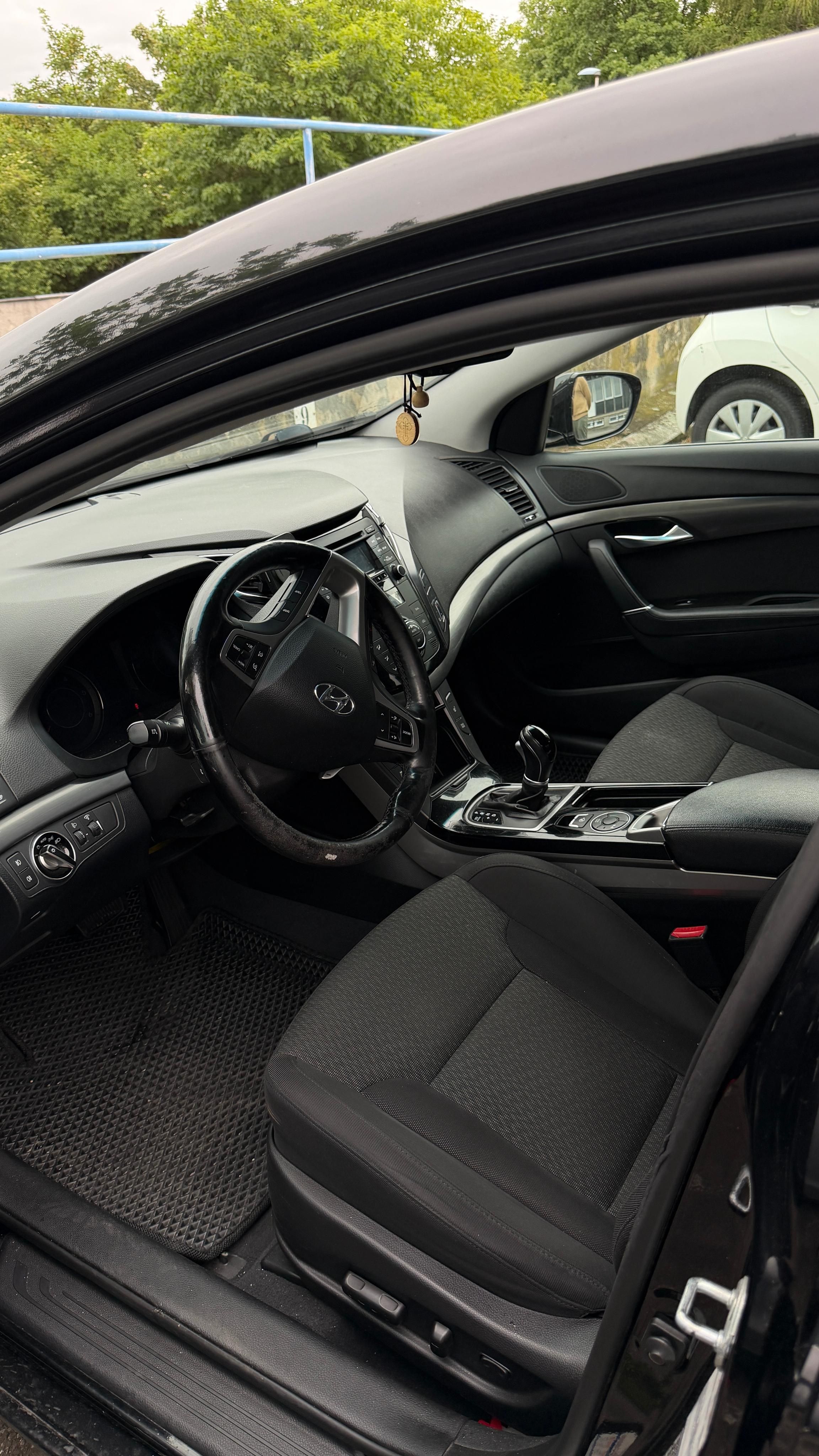 Hyundai i40 - fotka 5