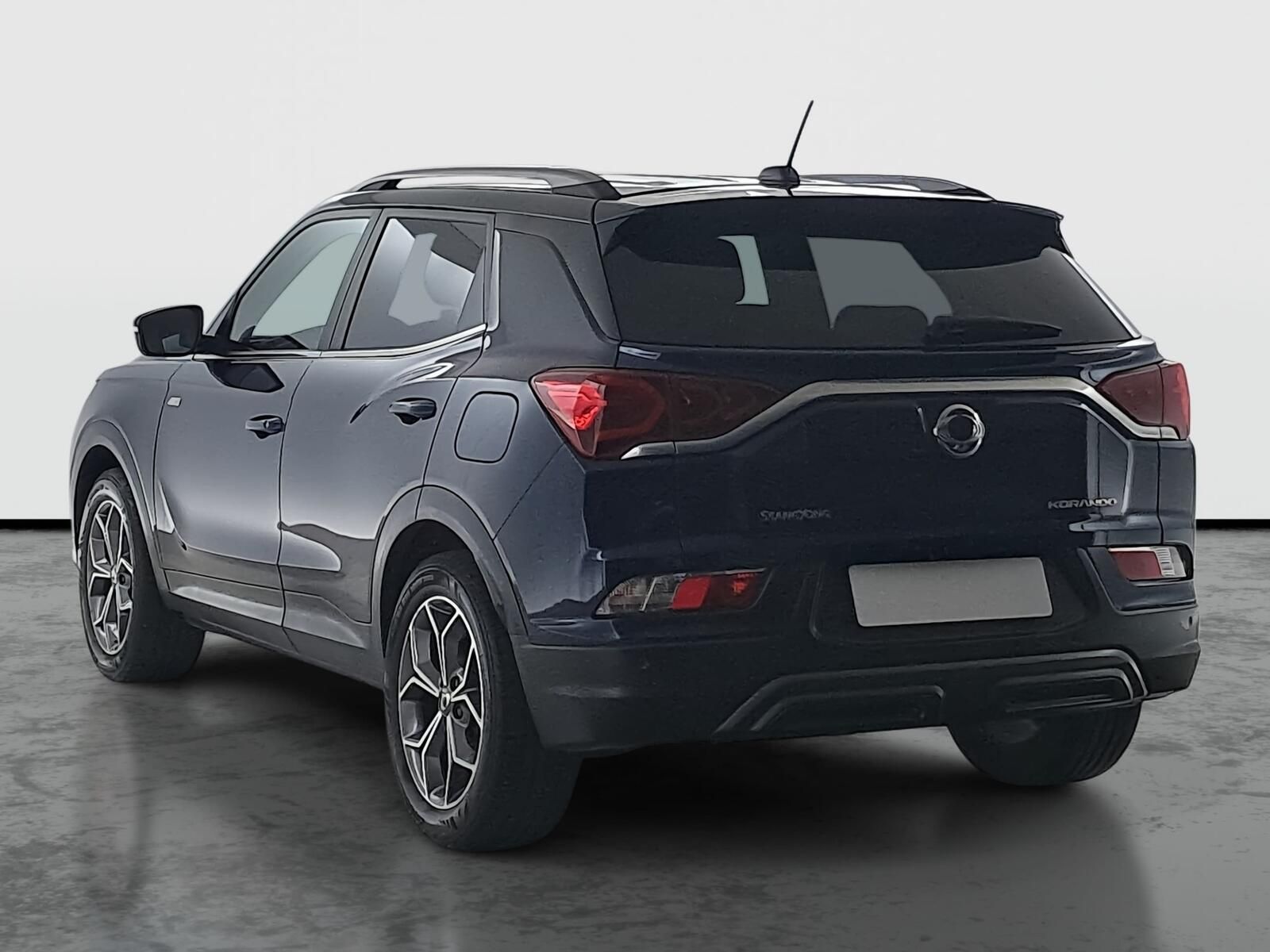 SsangYong Korando, 1.5 T-GDI, 4X4, Automat, ČR - fotka 4