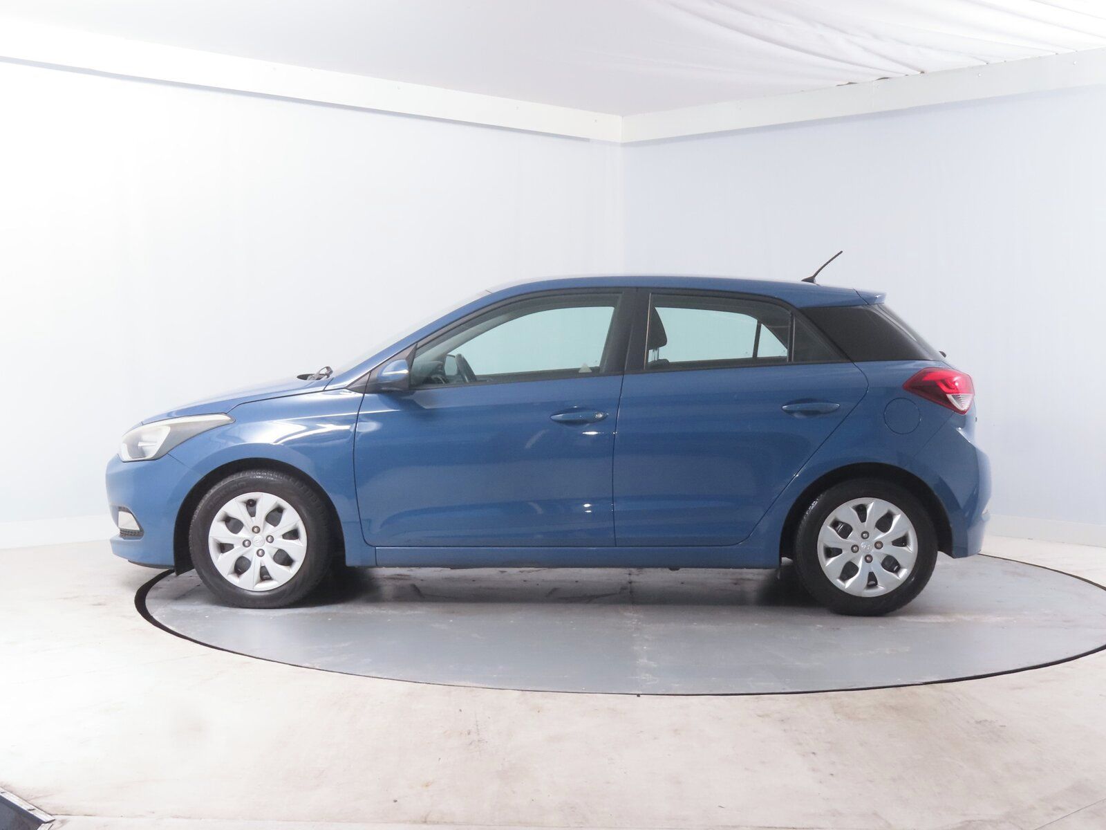 Hyundai i20, 1.2, Serv.kniha, Klima - fotka 3