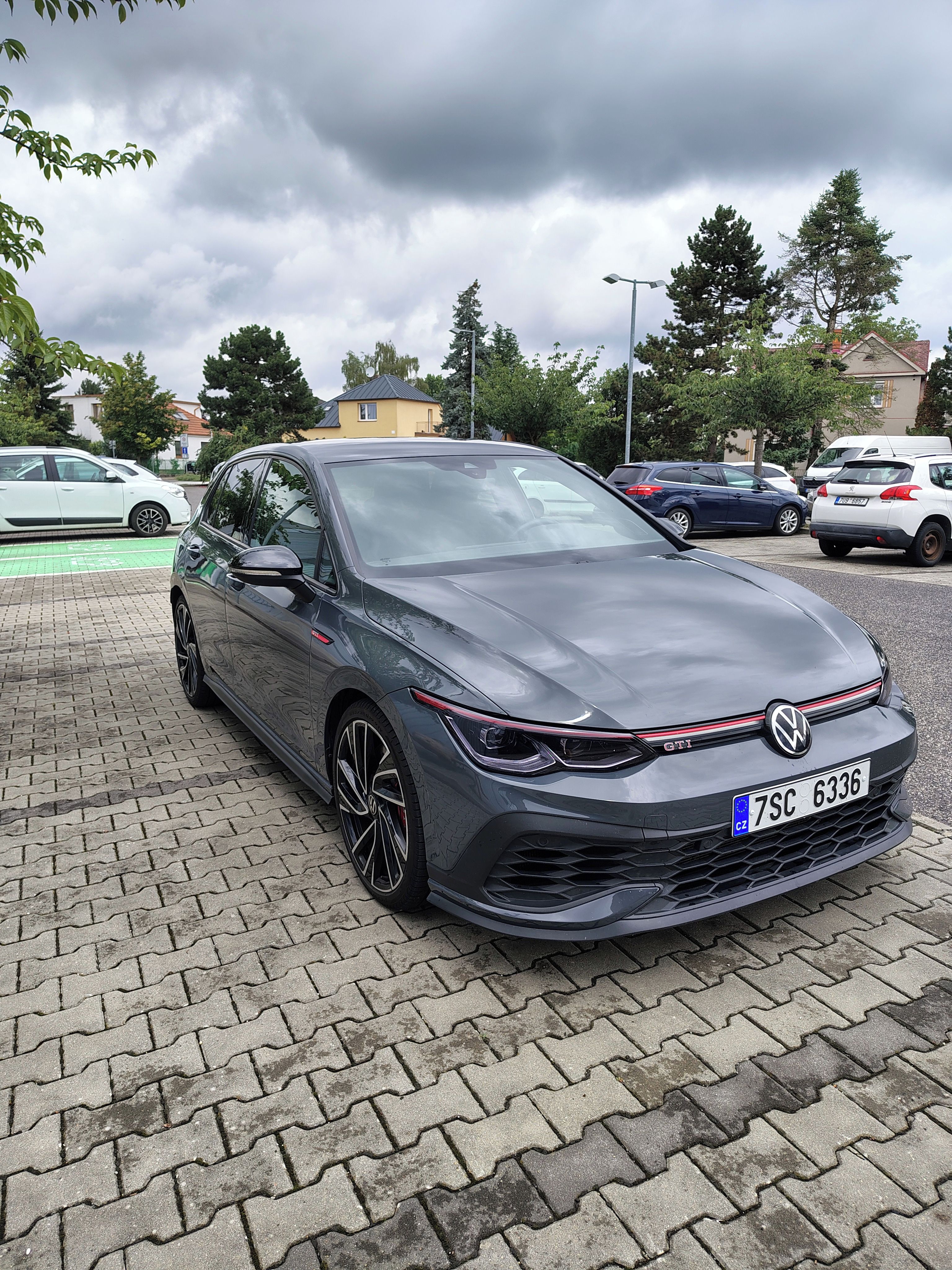 Volkswagen Golf - fotka 5