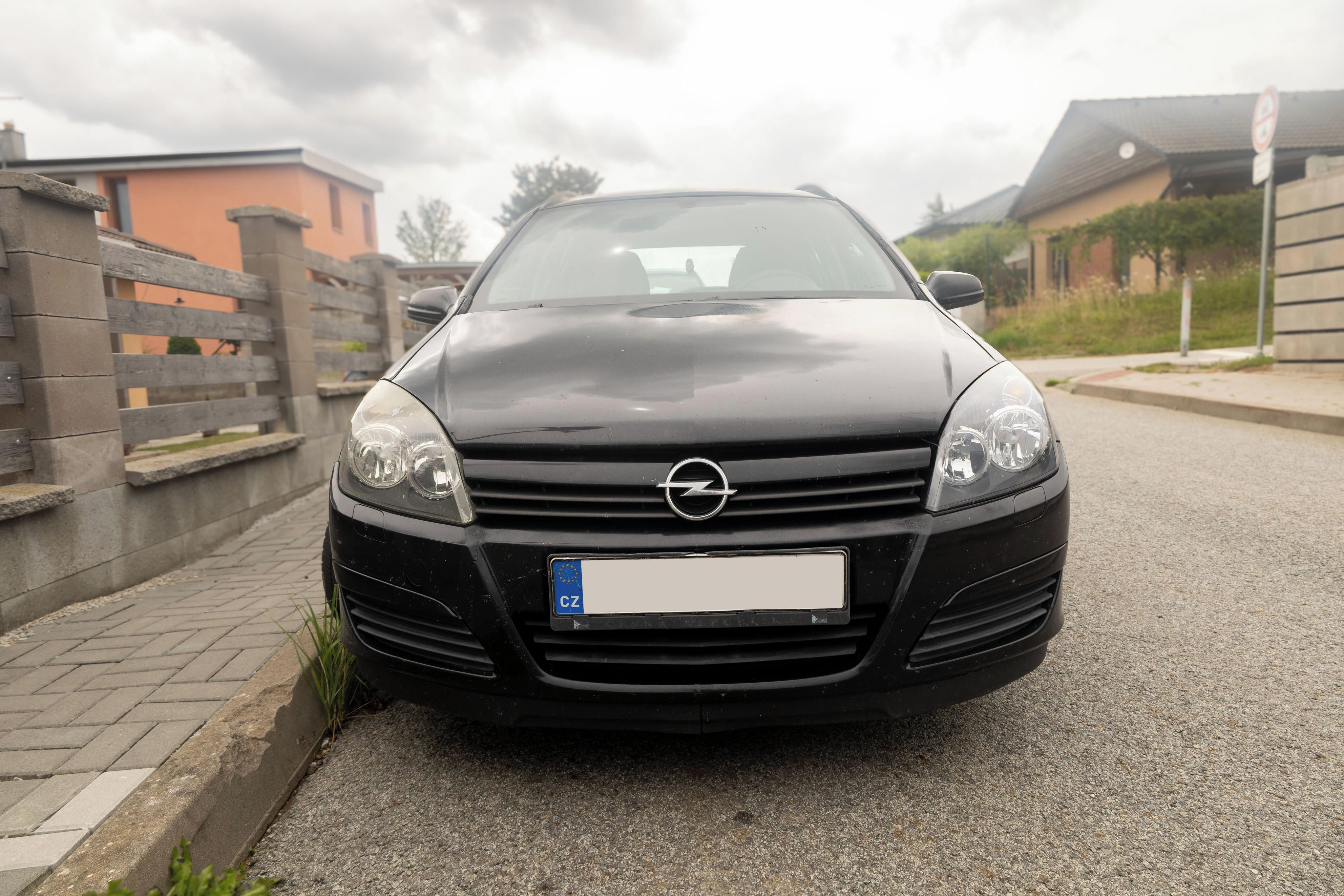 Opel Astra, Opel Astra H Combi - fotka 2
