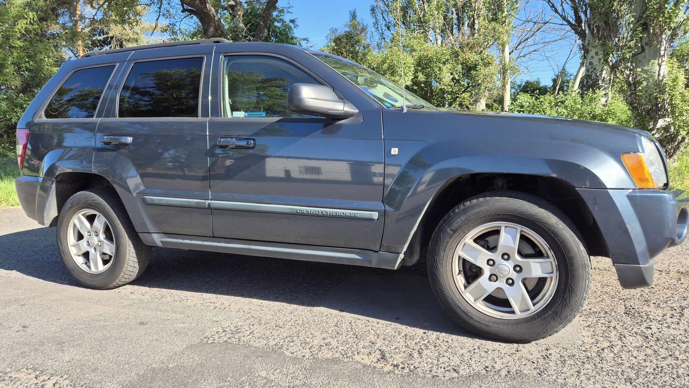 Jeep Grand Cherokee, 3.7 V6 automat tažné 3,3t - fotka 5