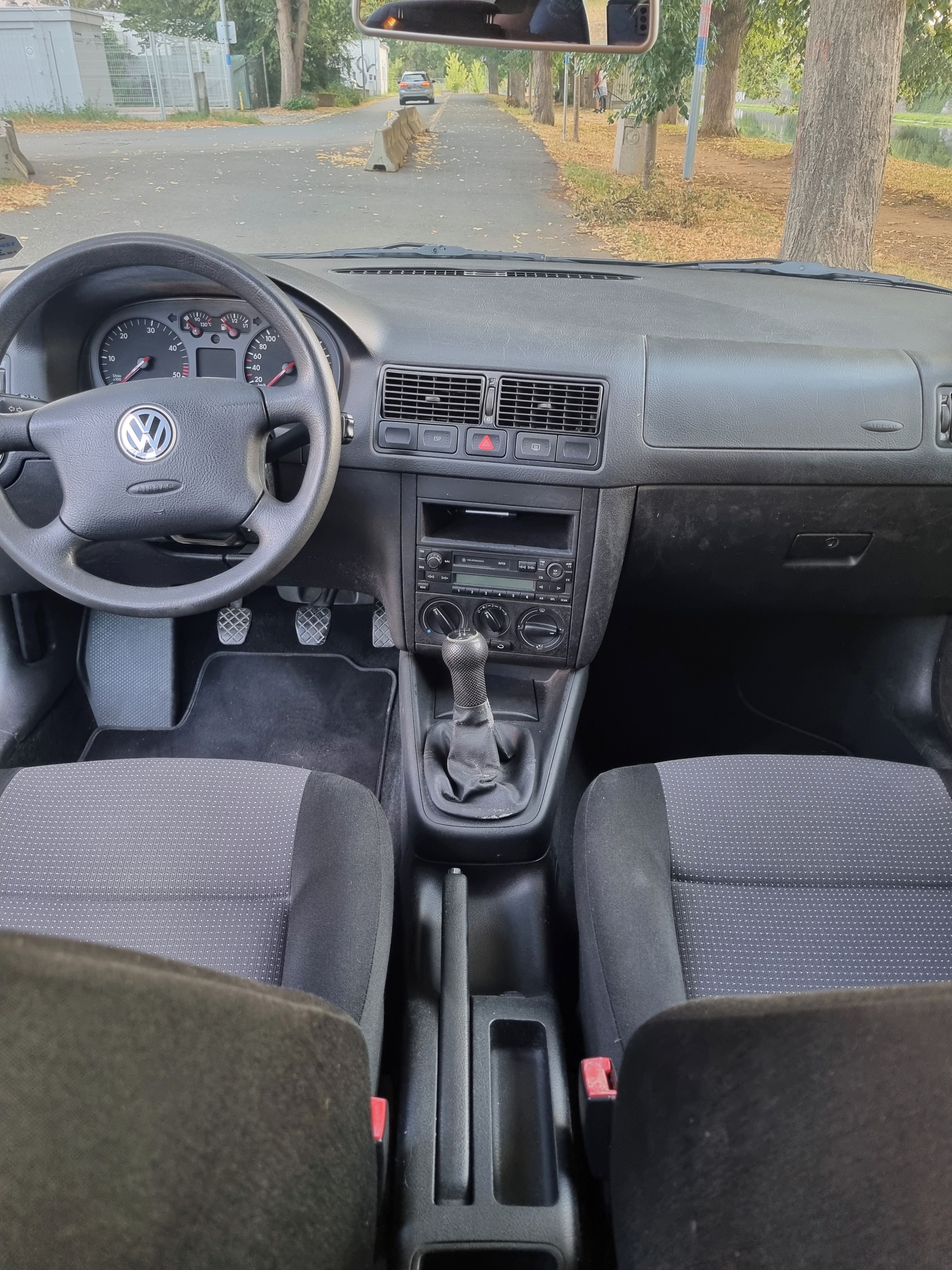Volkswagen Golf, 1,9TDi, 74kW, 1.maj.!, TOP - fotka 6