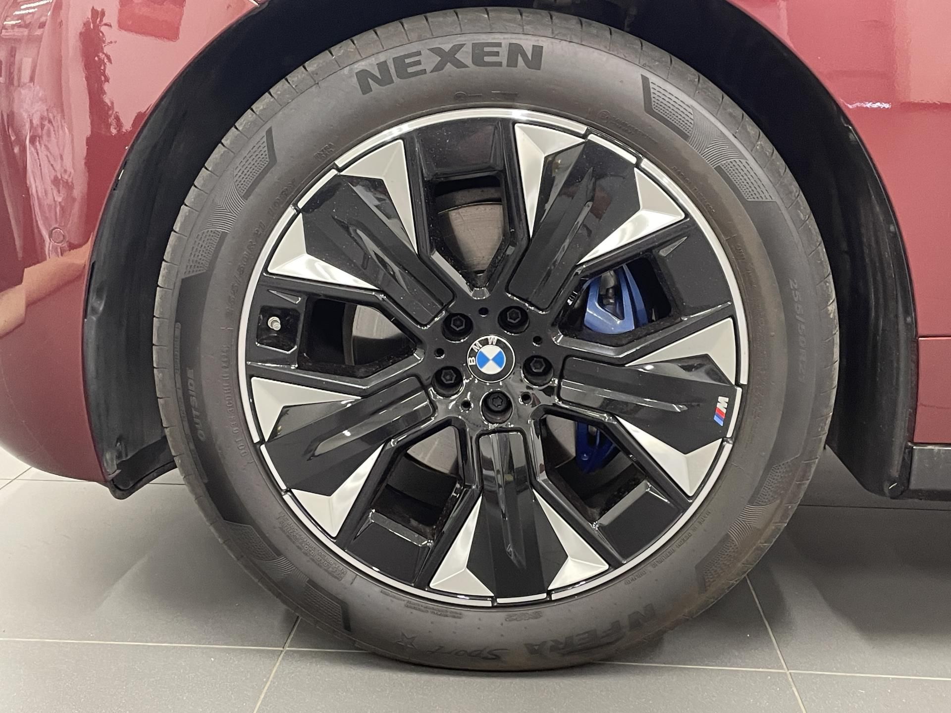 BMW iX, iX  xDrive 45 - fotka 4