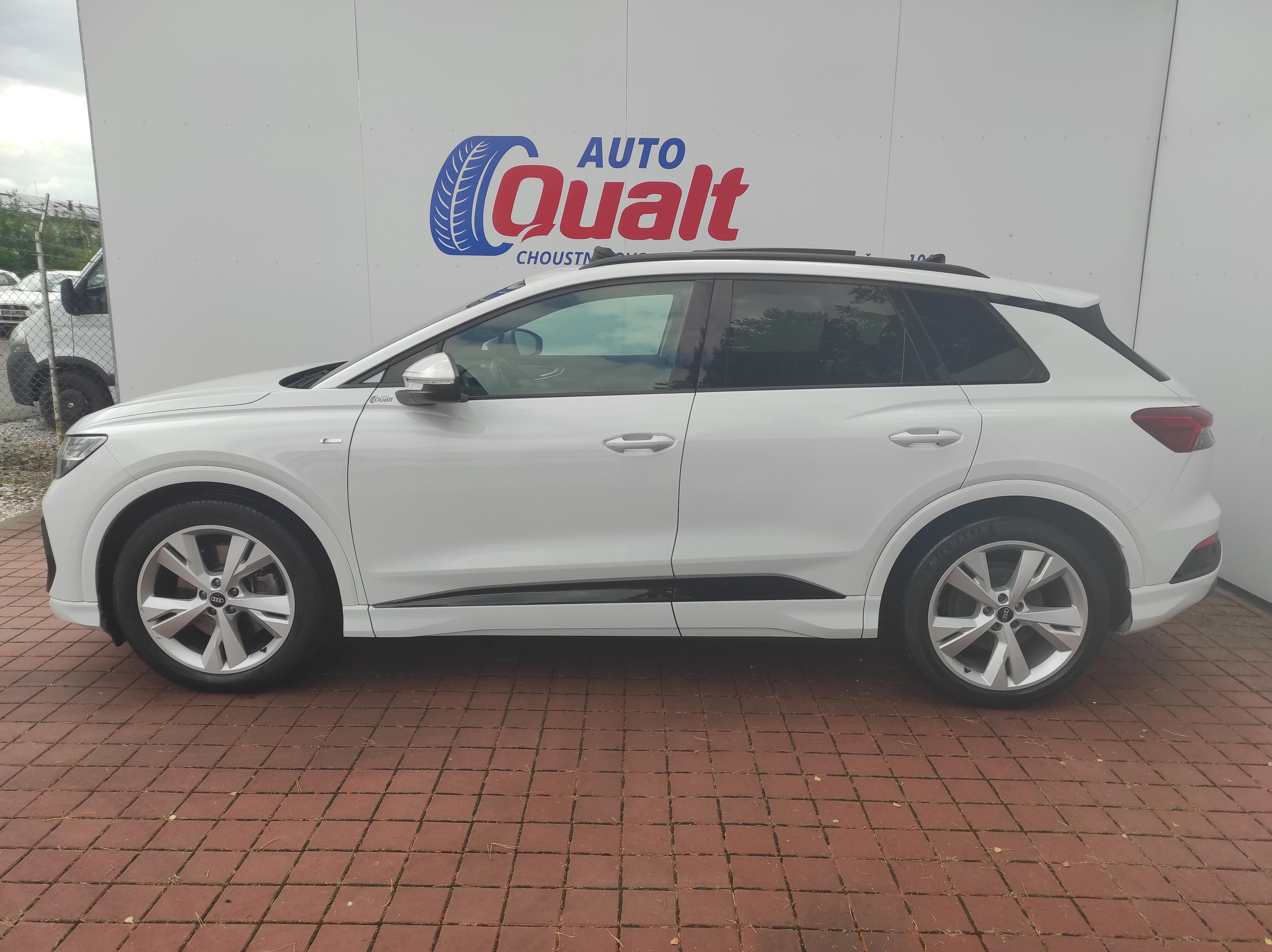 Audi Q4 e-tron, 150 kW MATRIX PANORAMA TEPELKO - fotka 2