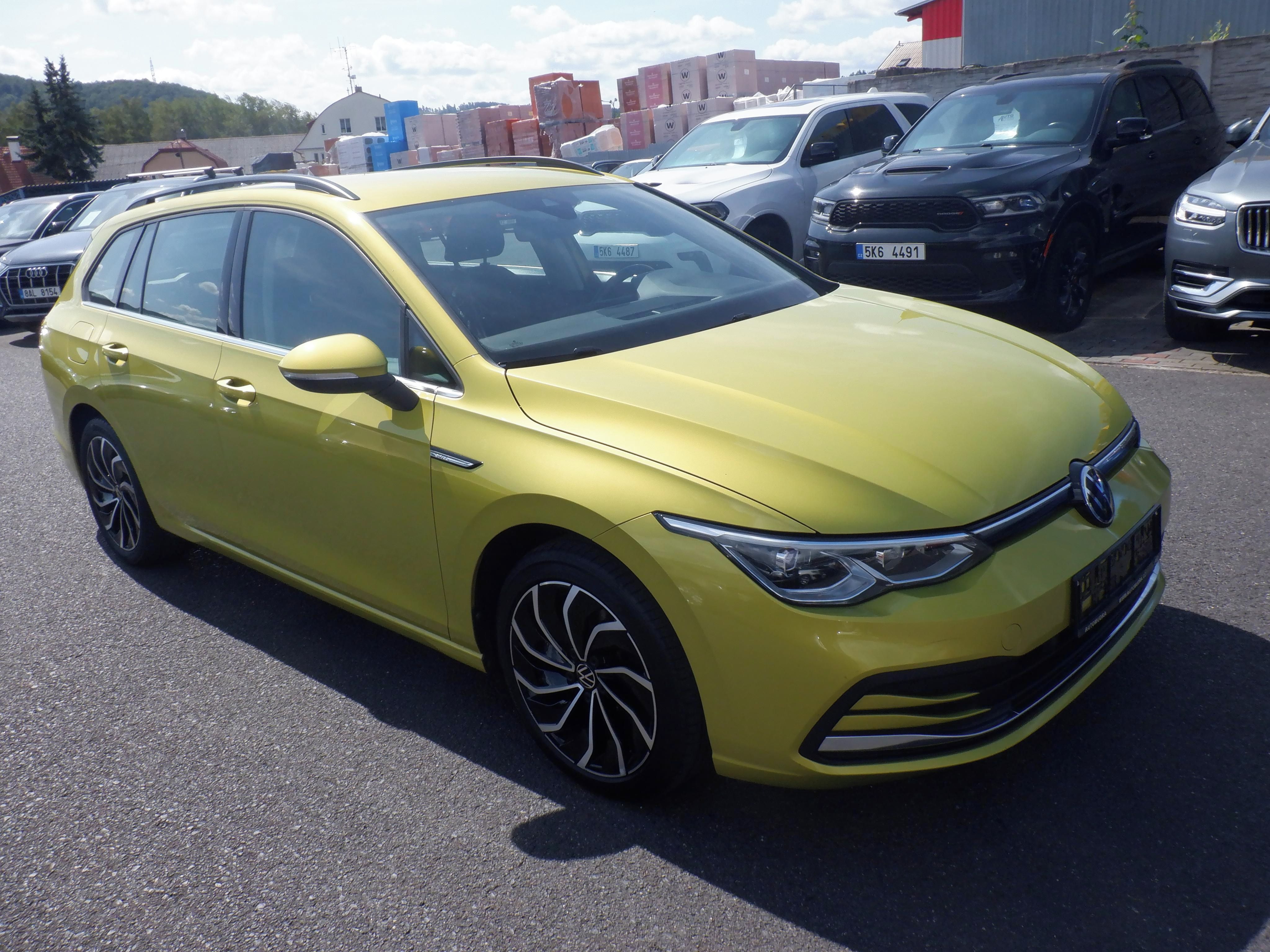 Volkswagen Golf, 1.5 eTSI Style 110kW - fotka 3