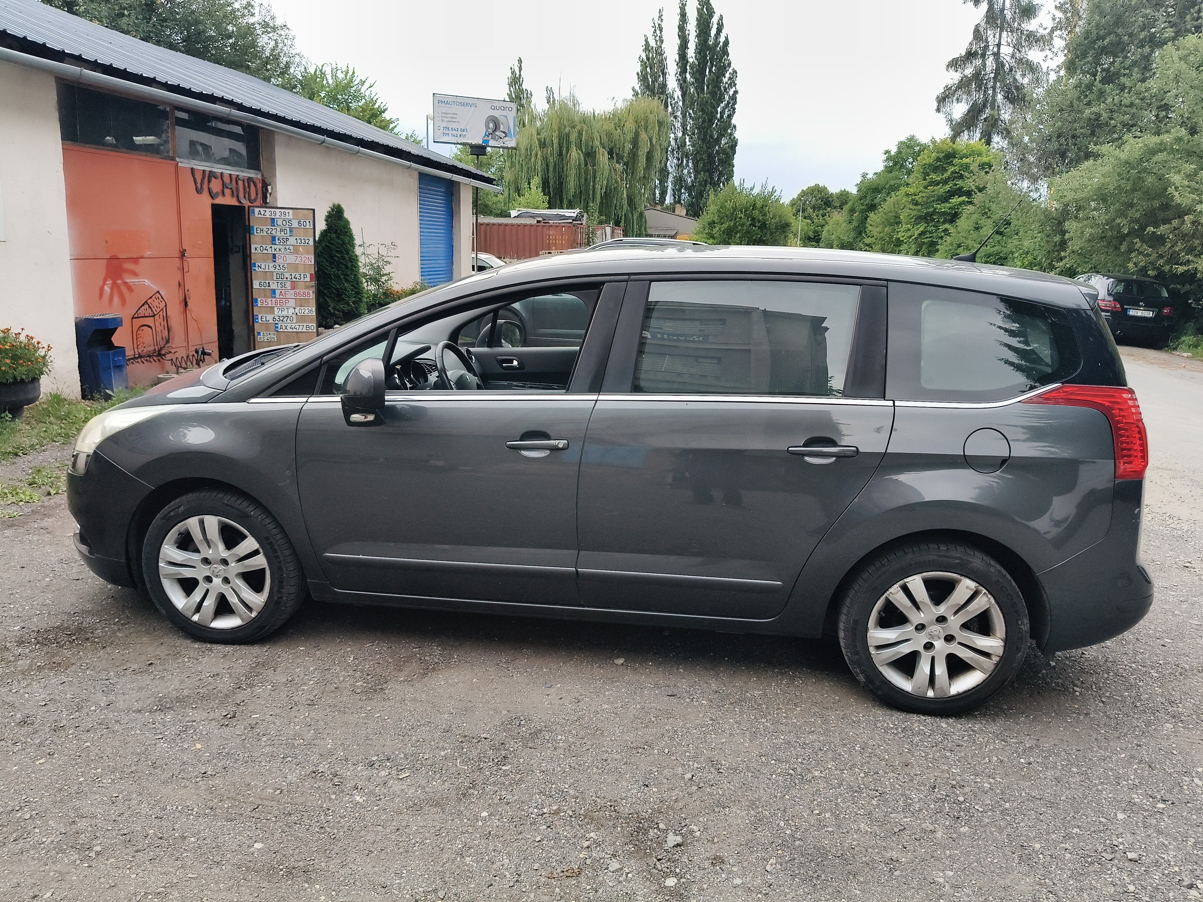 Peugeot 5008 - fotka 6