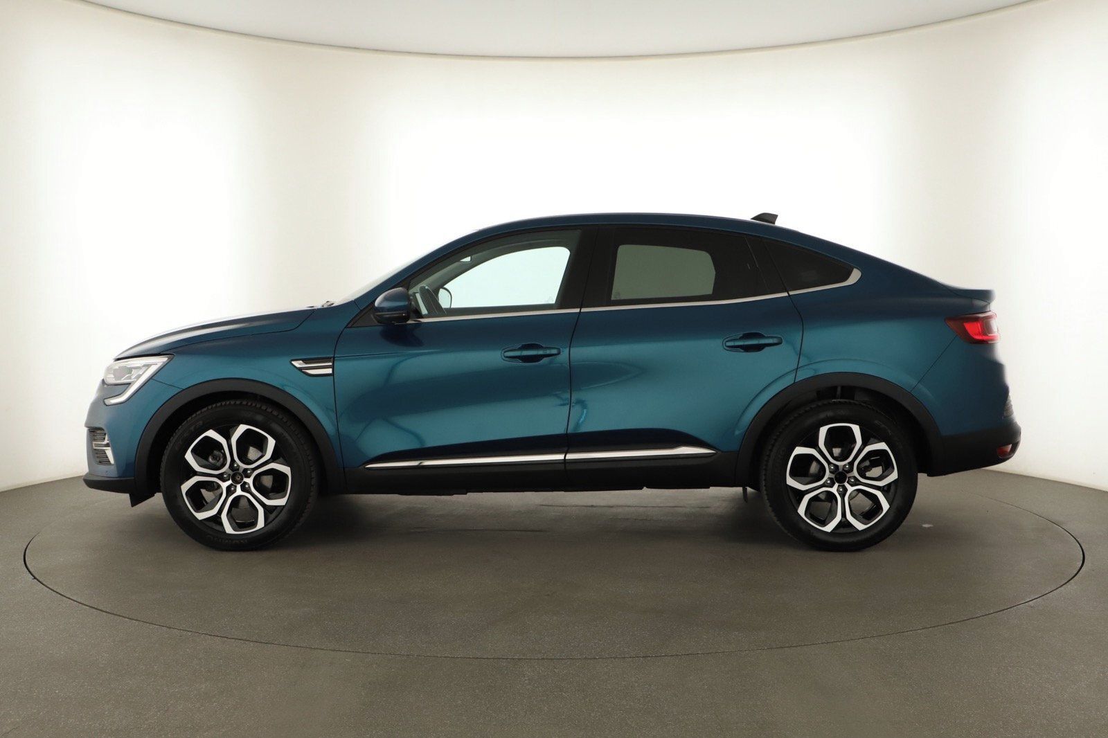 Renault Arkana, E-Tech, Intens, Automat, ČR - fotka 3