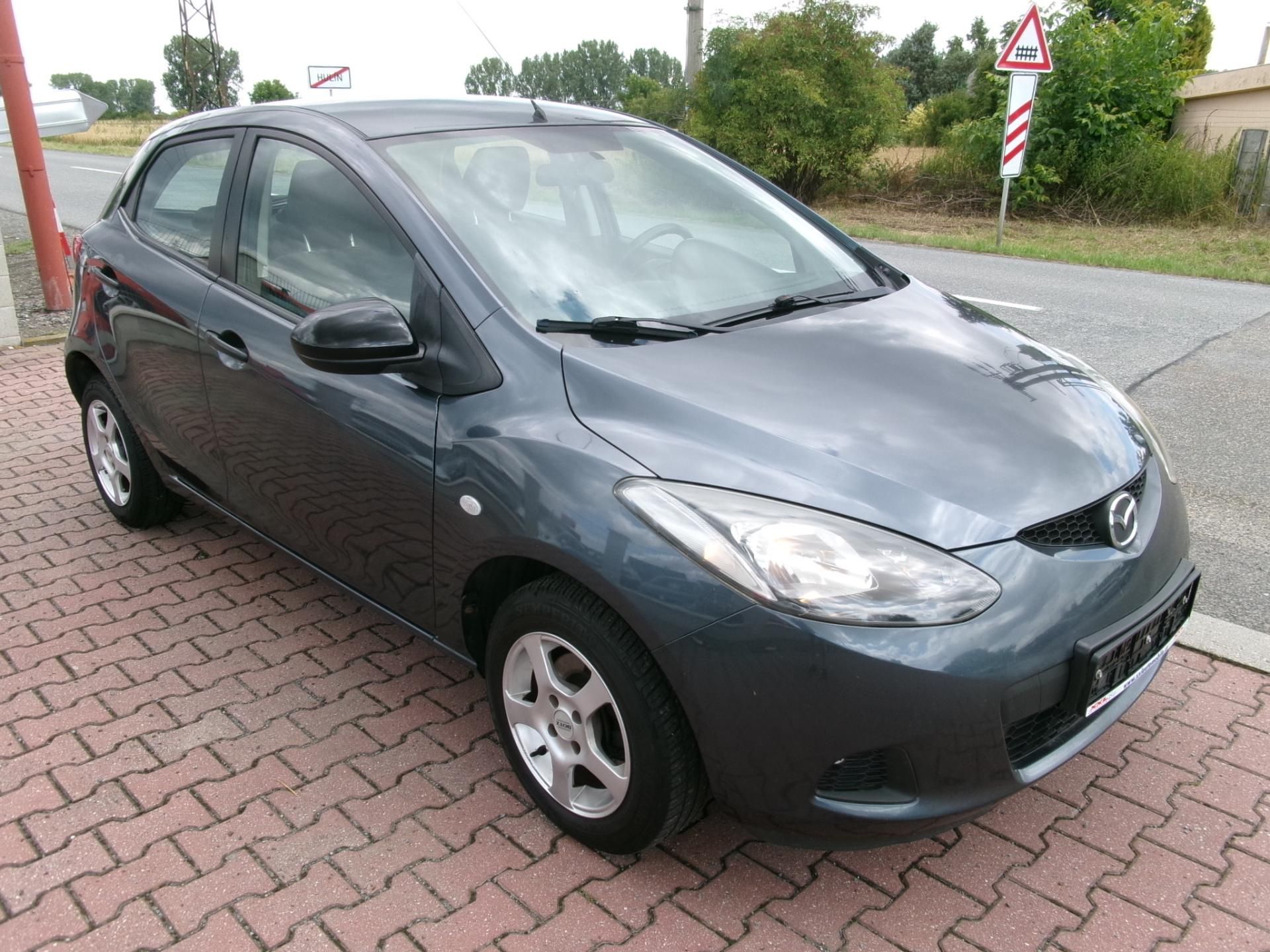 Mazda 2, 1,3i KLIMA ALU - fotka 3
