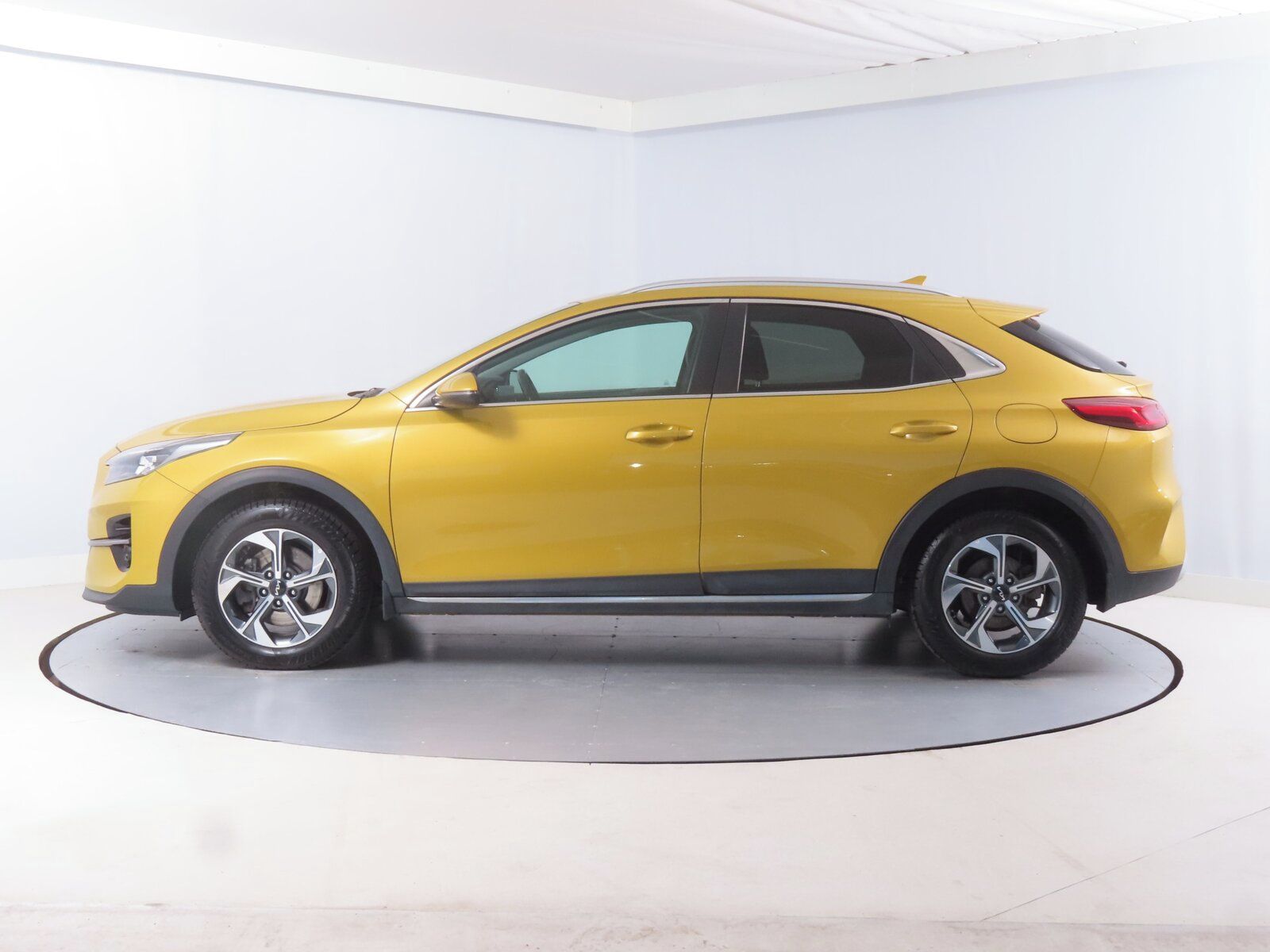 Kia XCee´d, 1.5 T-GDI, ČR,1.maj - fotka 3