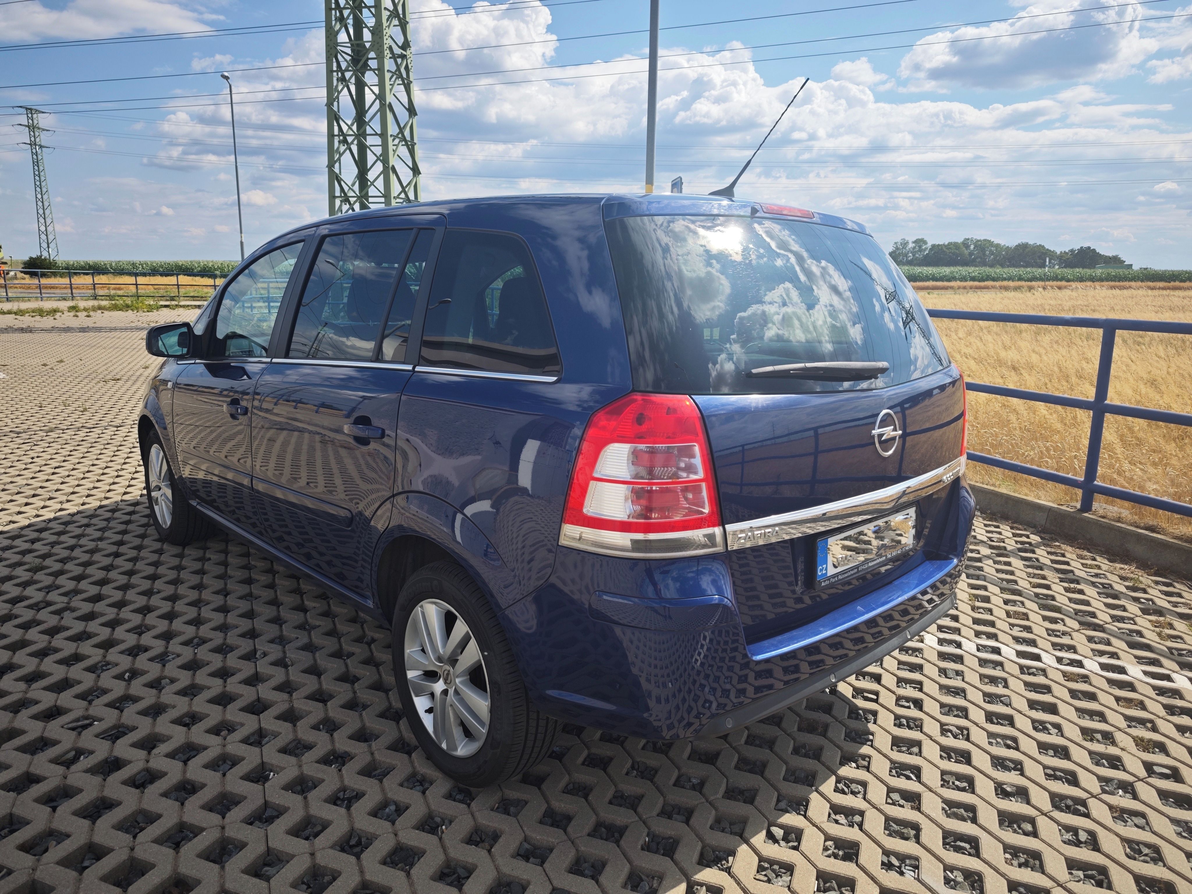 Opel Zafira, 1.6 benzin/CNG - fotka 5