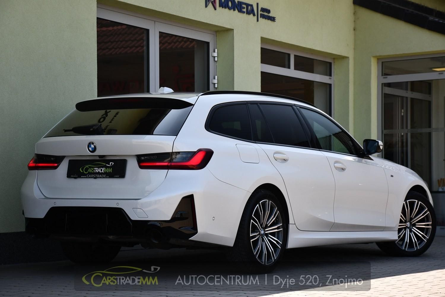 BMW Řada 3, 320D XDRIVE M-SPORT ČR HUD - fotka 5