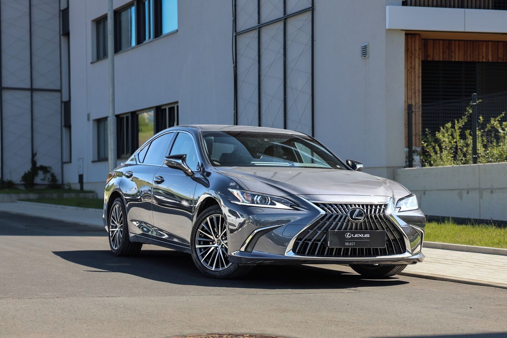 Lexus ES 300h, 300H 2,5 HEV BUSINESS EDITION - fotka 3