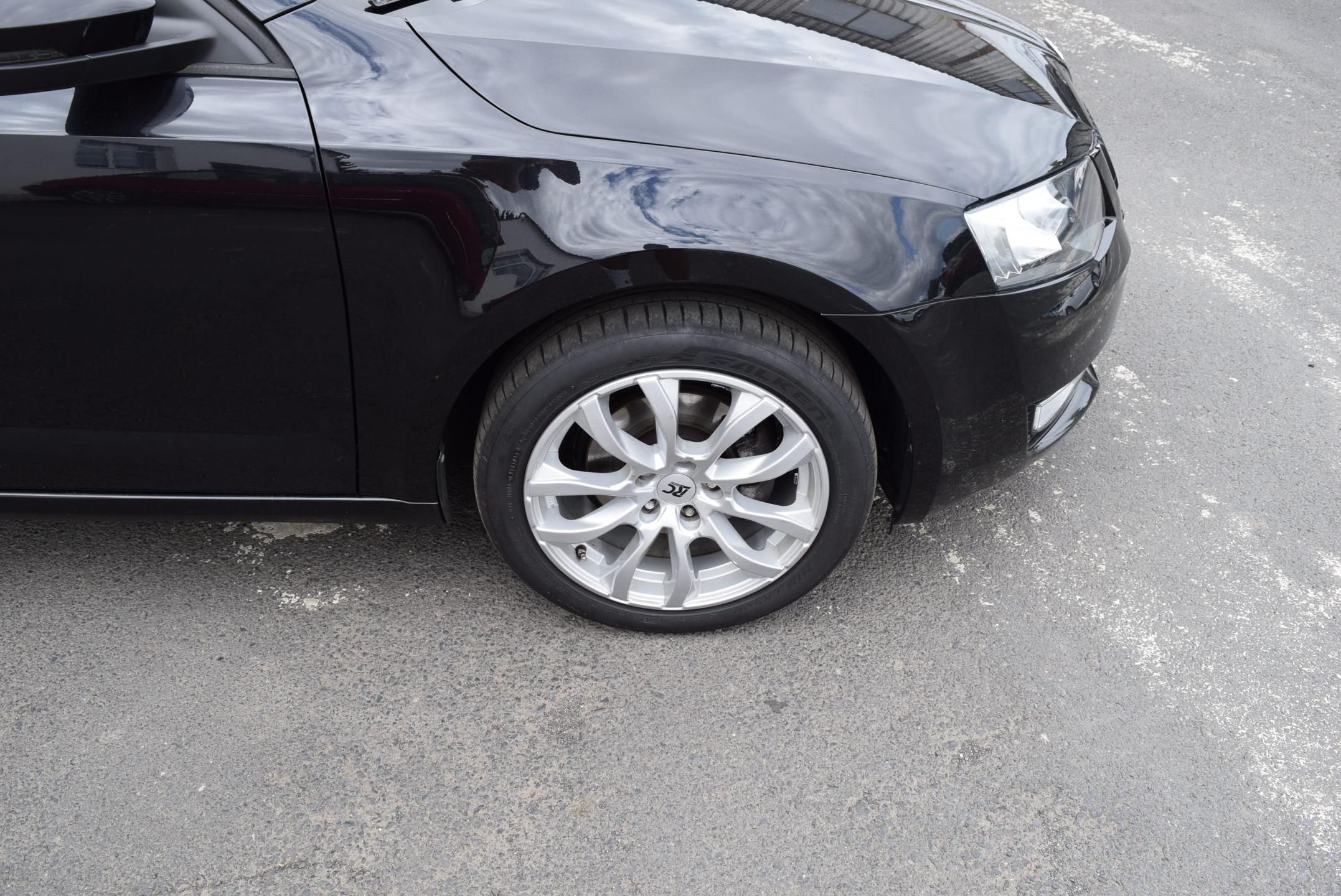 Škoda Octavia, 1.4TSI 110kw AMBITION GREENLIN - fotka 5