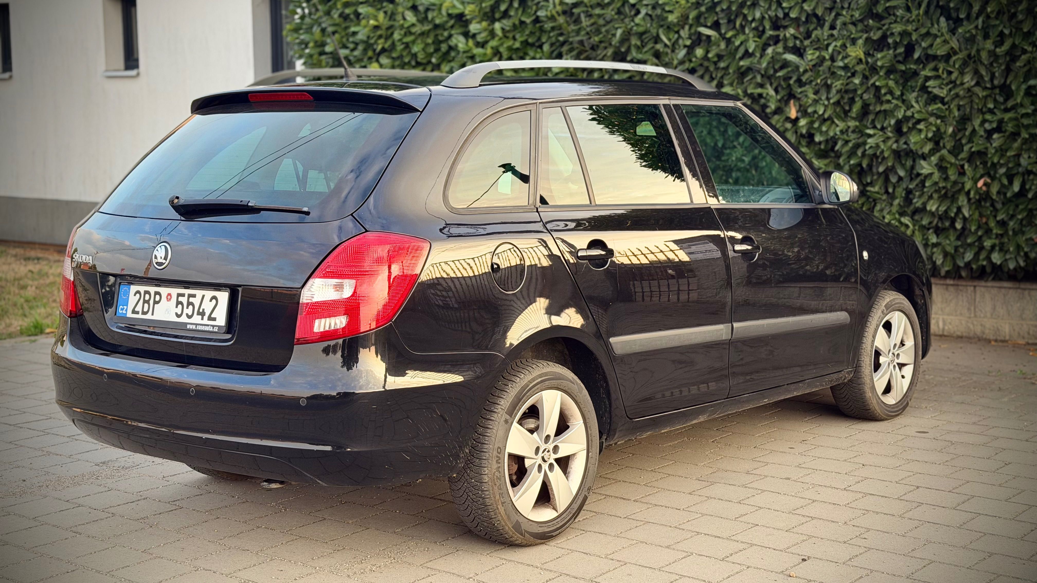 Škoda Fabia, 1.4 63KW 103tis.km FACELIFT - fotka 4