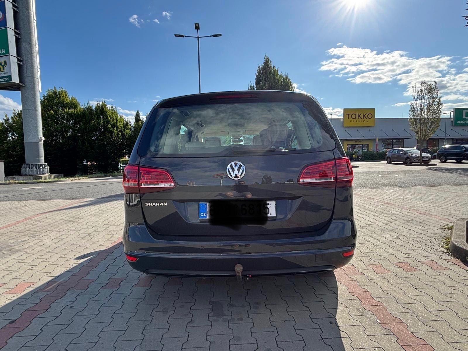 Volkswagen Sharan, 2.0 TDI, Highline, AUT, 86 tkm - fotka 4
