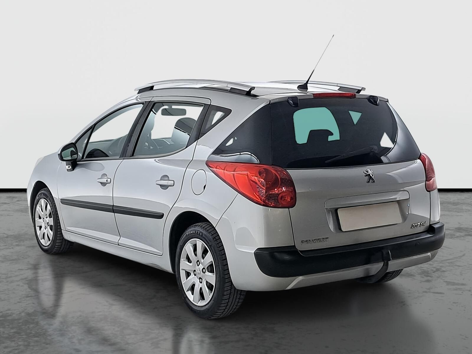 Peugeot 207, 1.4 VTi, Tažné, Xenony - fotka 4