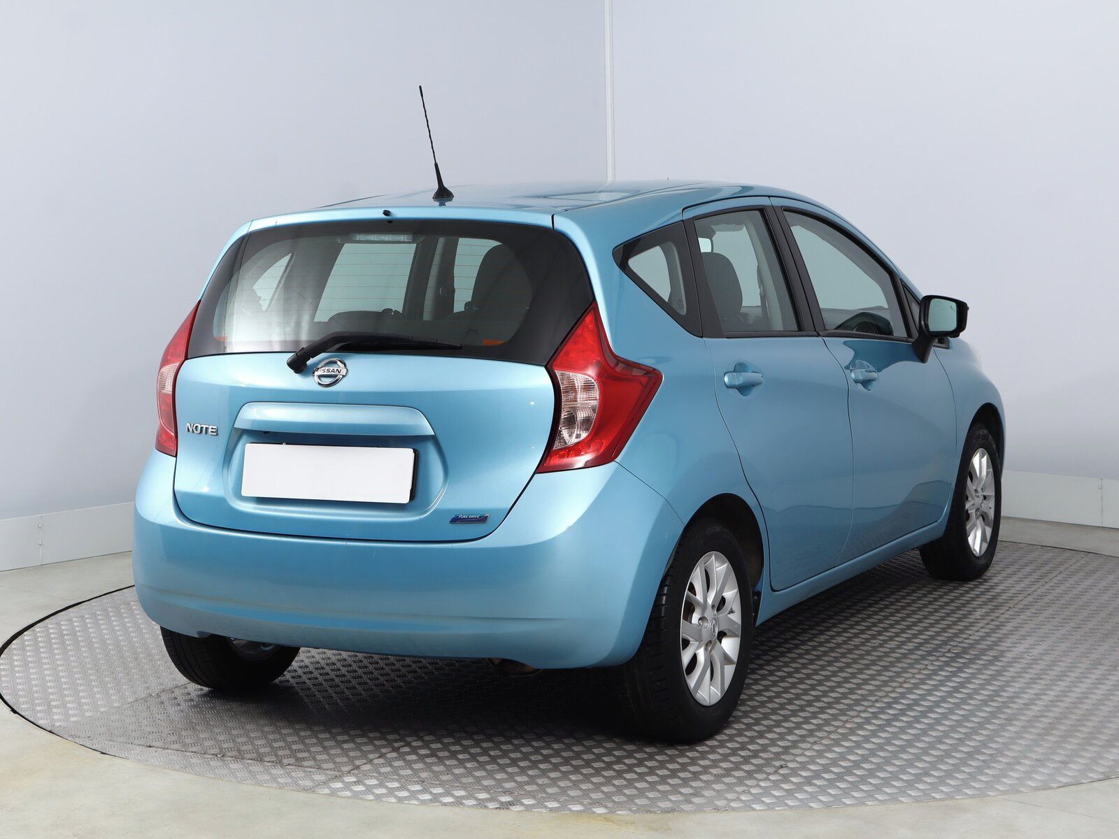 Nissan Note, 1.2, Navi, Automatická klima - fotka 5