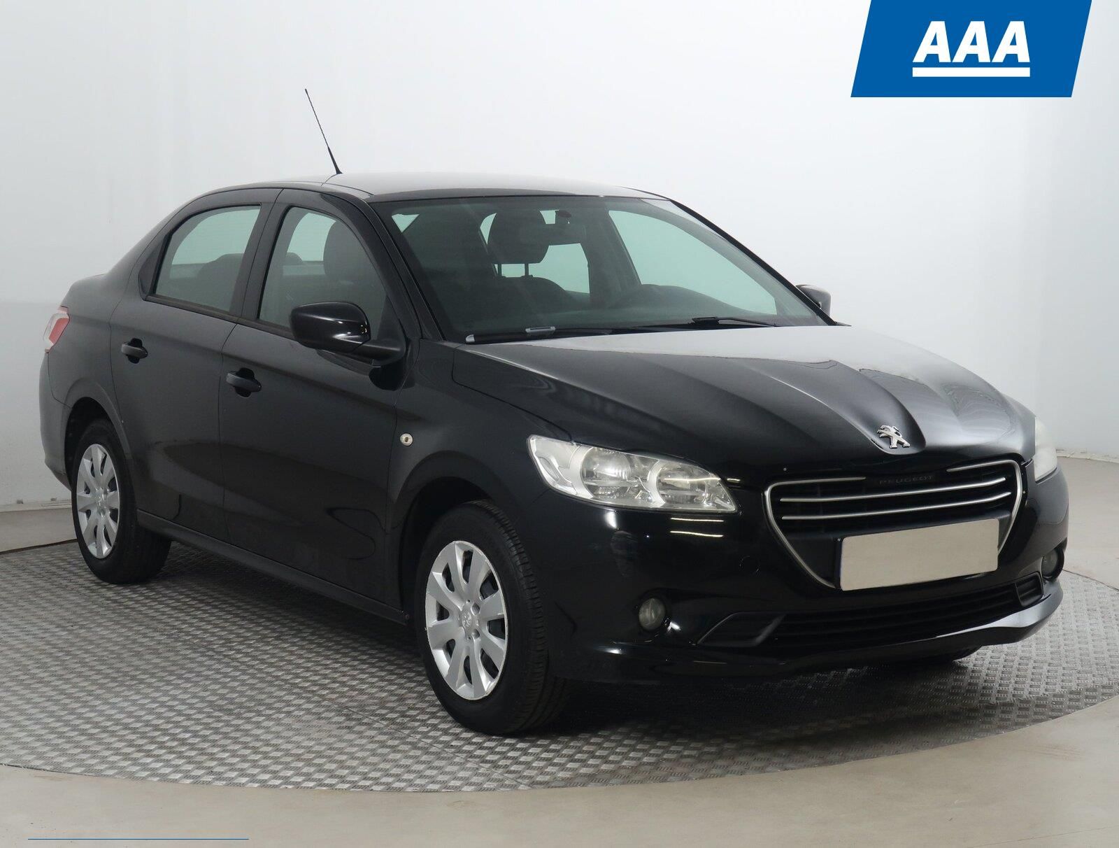 Peugeot 301, 1.2 VTi, ČR,1.maj