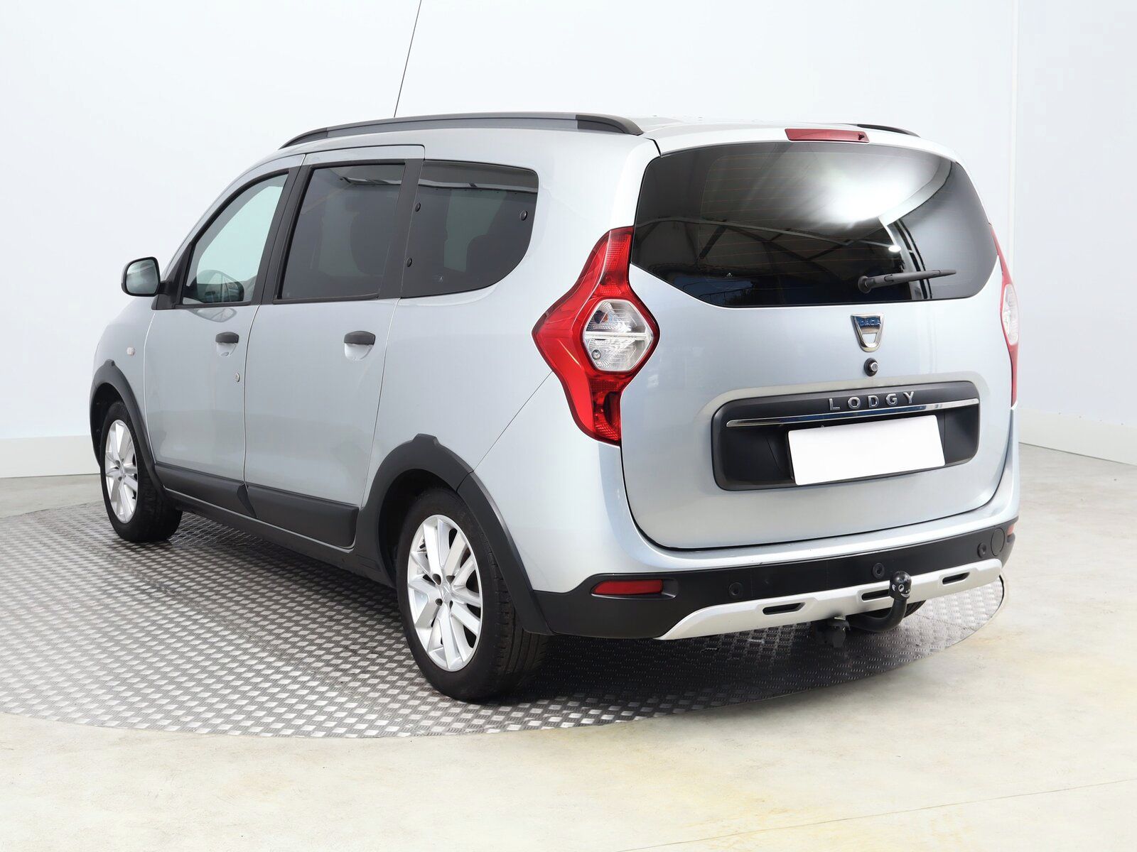 Dacia Lodgy, 1.3 TCe, Stepway, 7 míst - fotka 4