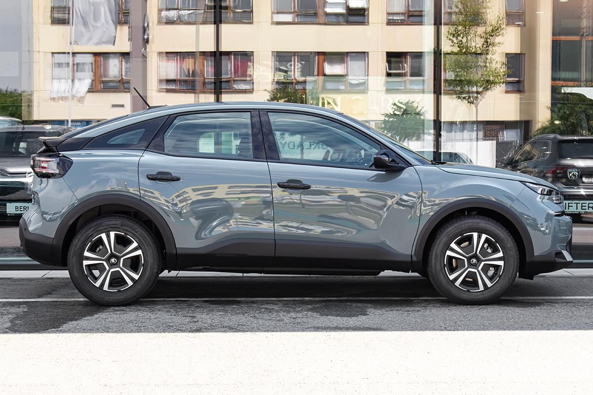 Citroën C4, 1,2 YOU Hybrid 110k Automat - fotka 4