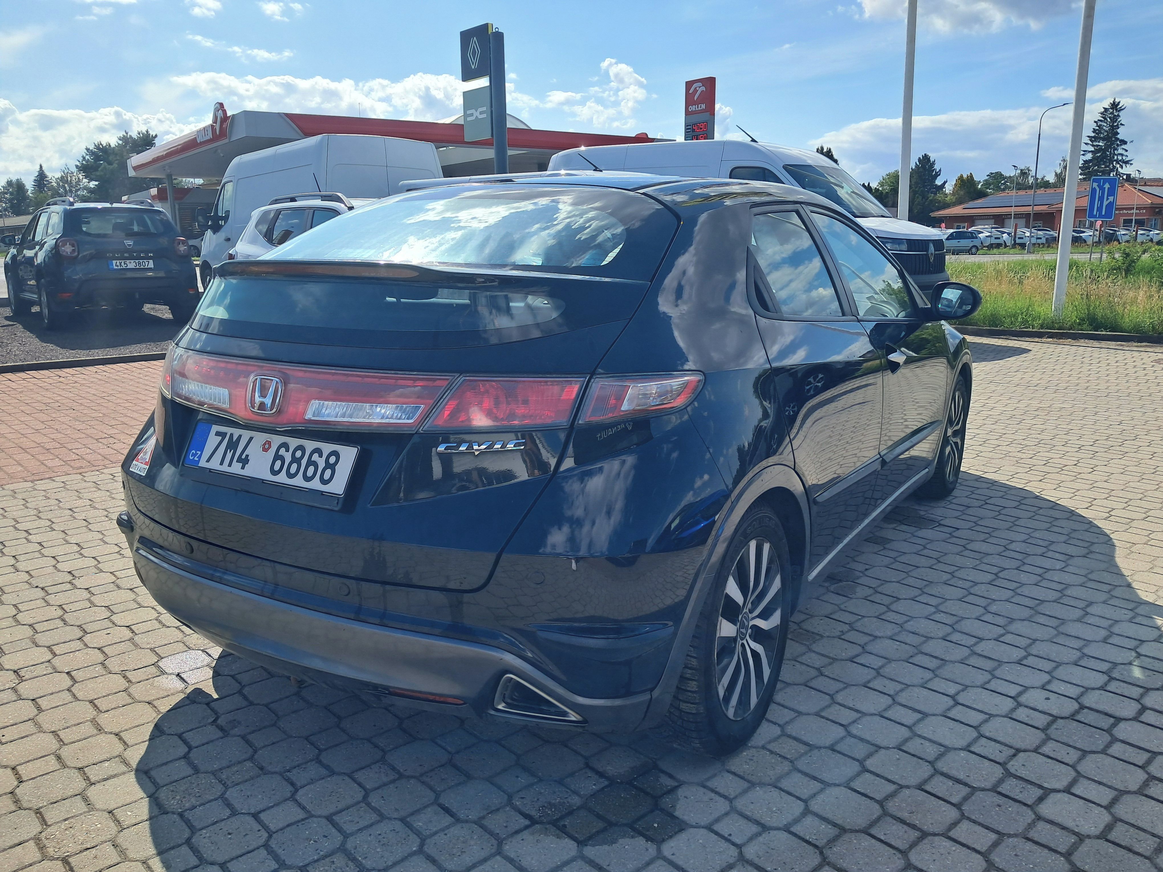 Honda Civic, 1.8/103kW/2008 - fotka 5