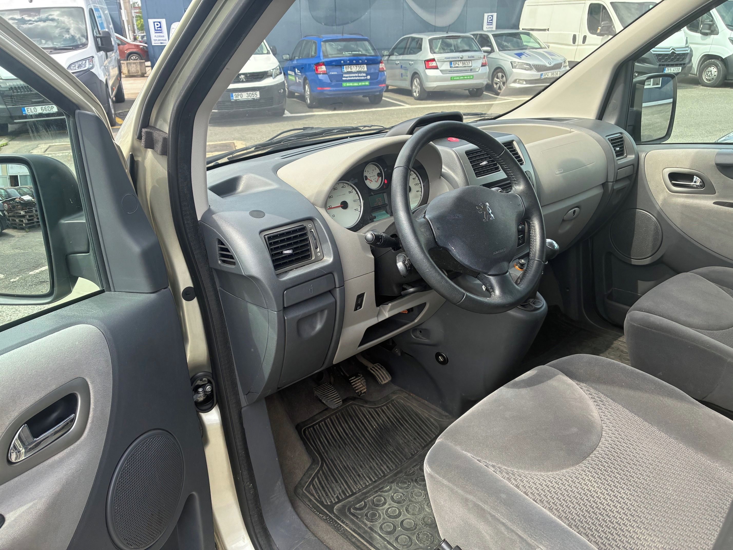 Peugeot Expert, 2,0HDi 100kw   Long 8míst - fotka 6