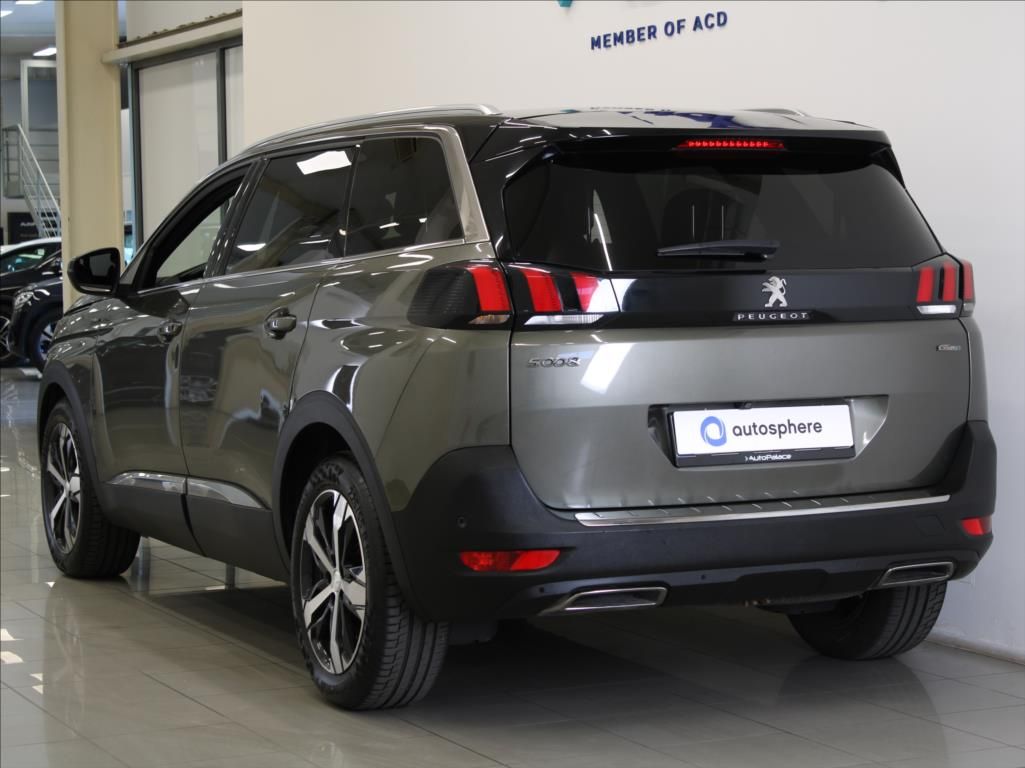 Peugeot 5008, 1,6 PT 133kW 8AT GT-line 7míst - fotka 3