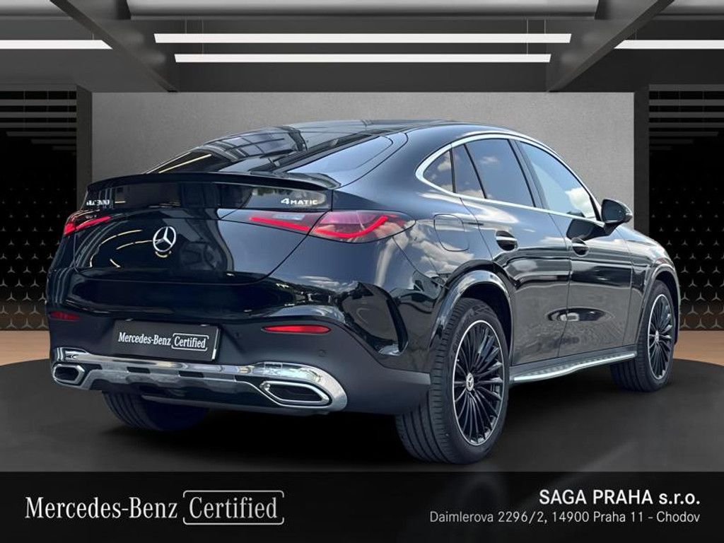 Mercedes-Benz GLC, Coupé GLC 300 4MATIC kupé AMG - fotka 4