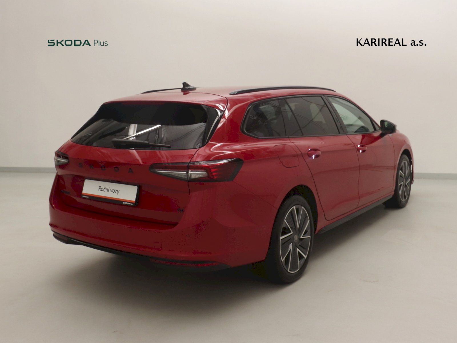 Škoda Superb, Combi TSI iV 150kW DSG SportLi - fotka 2