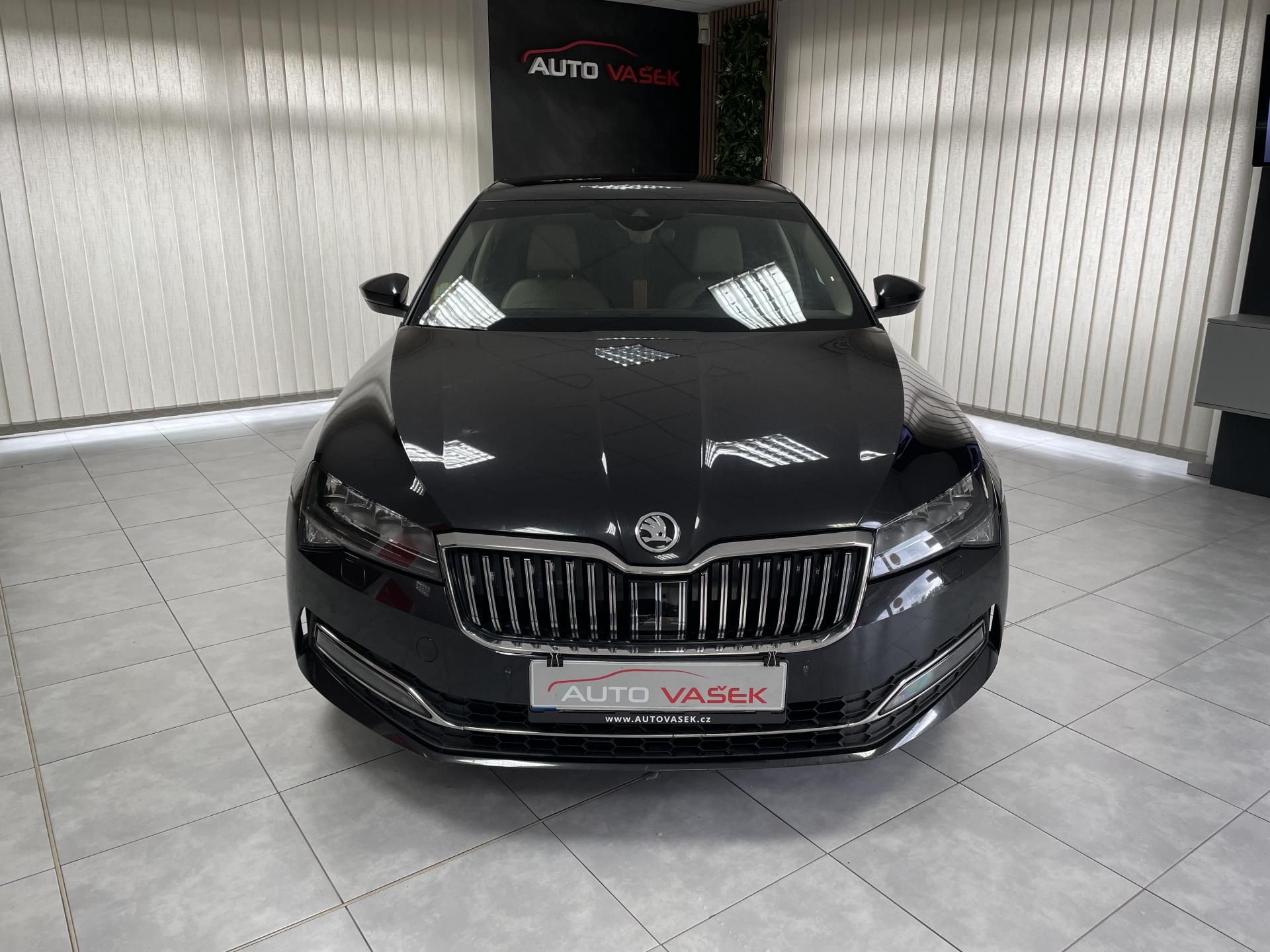 Škoda Superb, 2.0 TDi DSG ČR NAVI ACC SERVIS - fotka 4