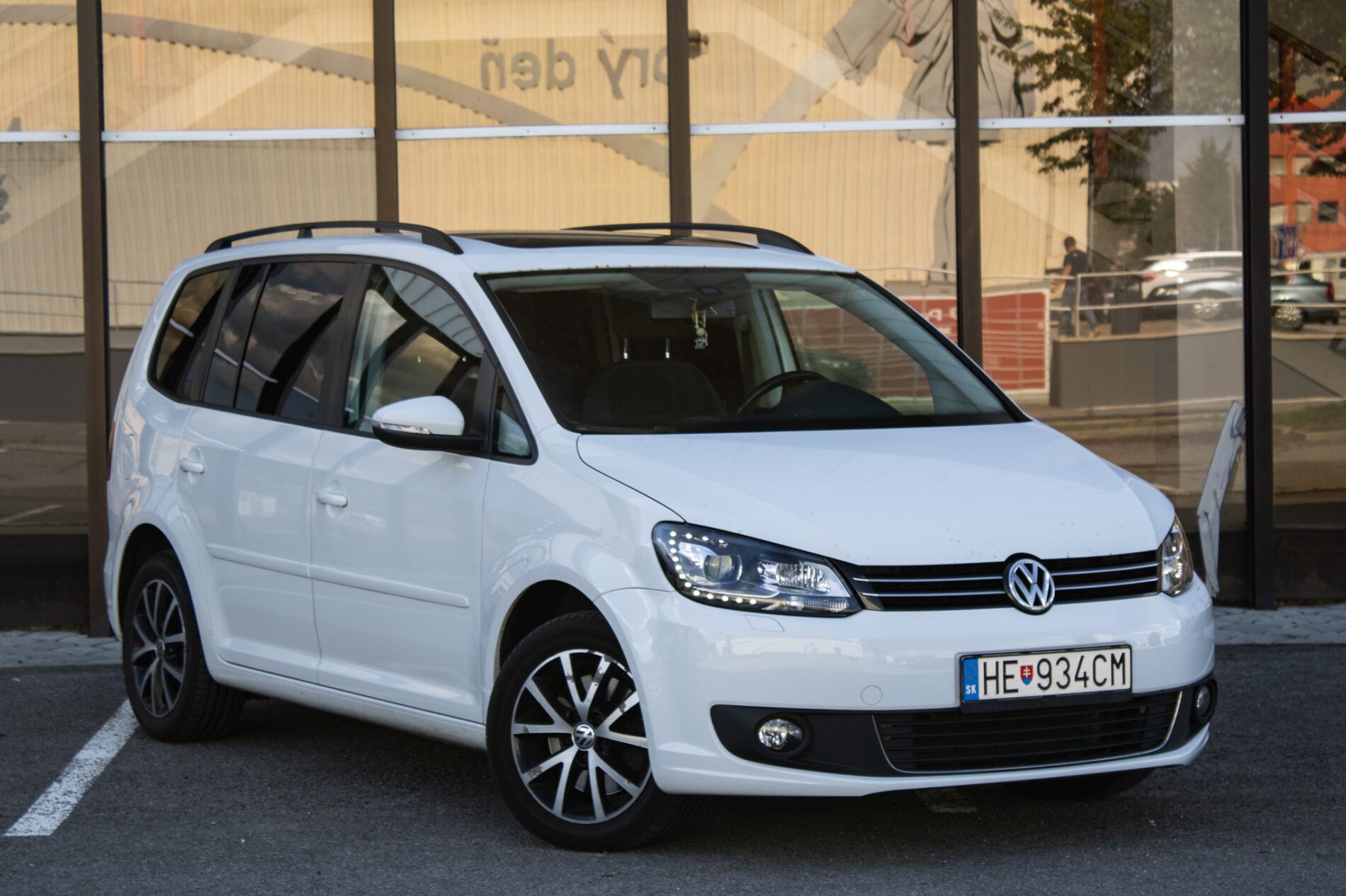 Volkswagen Touran - fotka 3