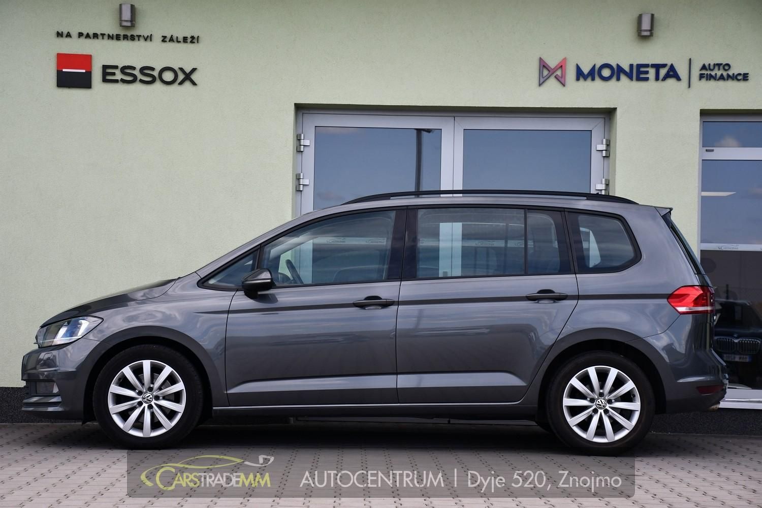 Volkswagen Touran, 2.0TDi DSG TAŽNÉ 2xKOLA - fotka 3