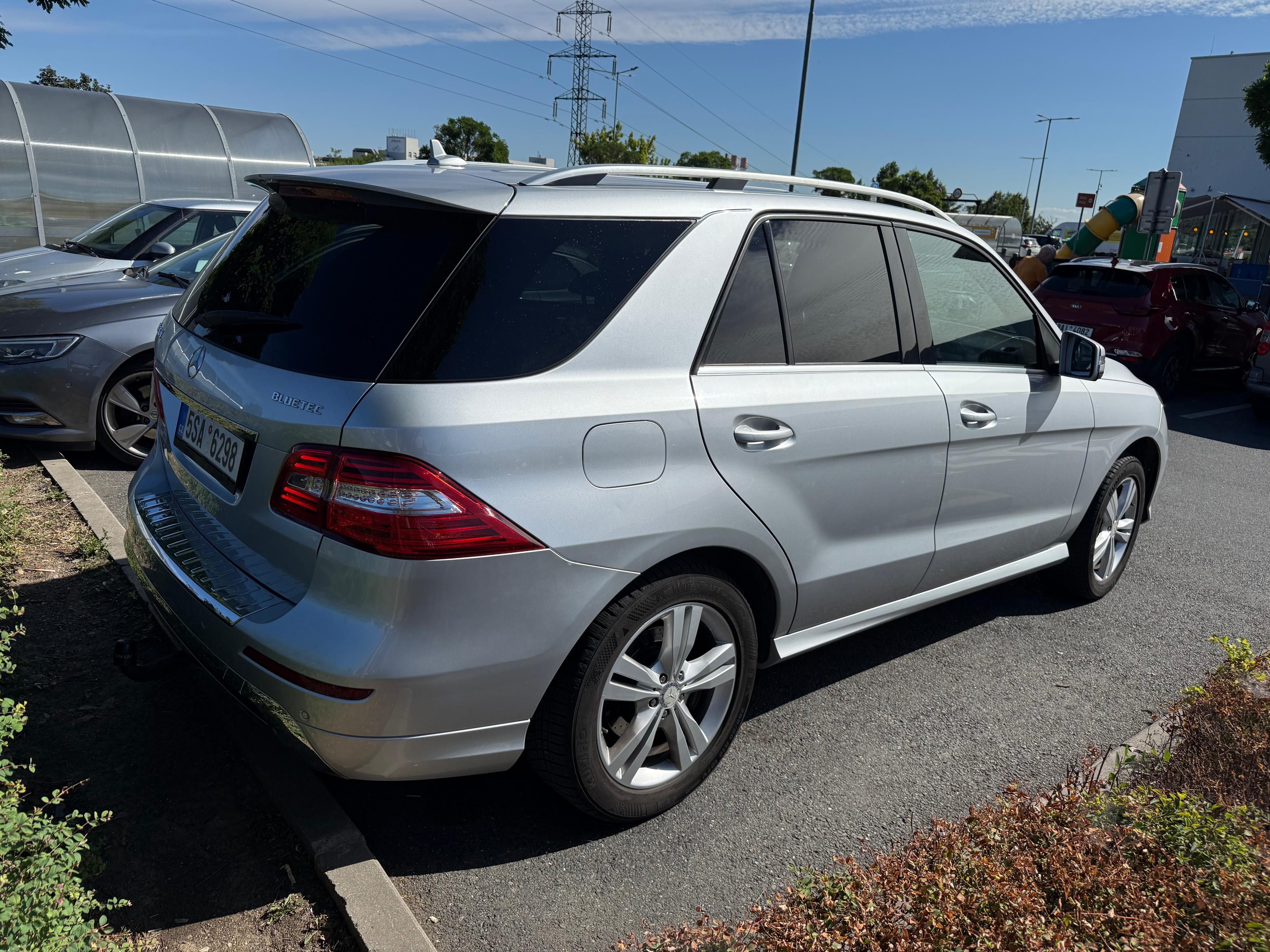 Mercedes-Benz ML, Mercedes-Benz ML 350 BlueTEC 4 - fotka 2