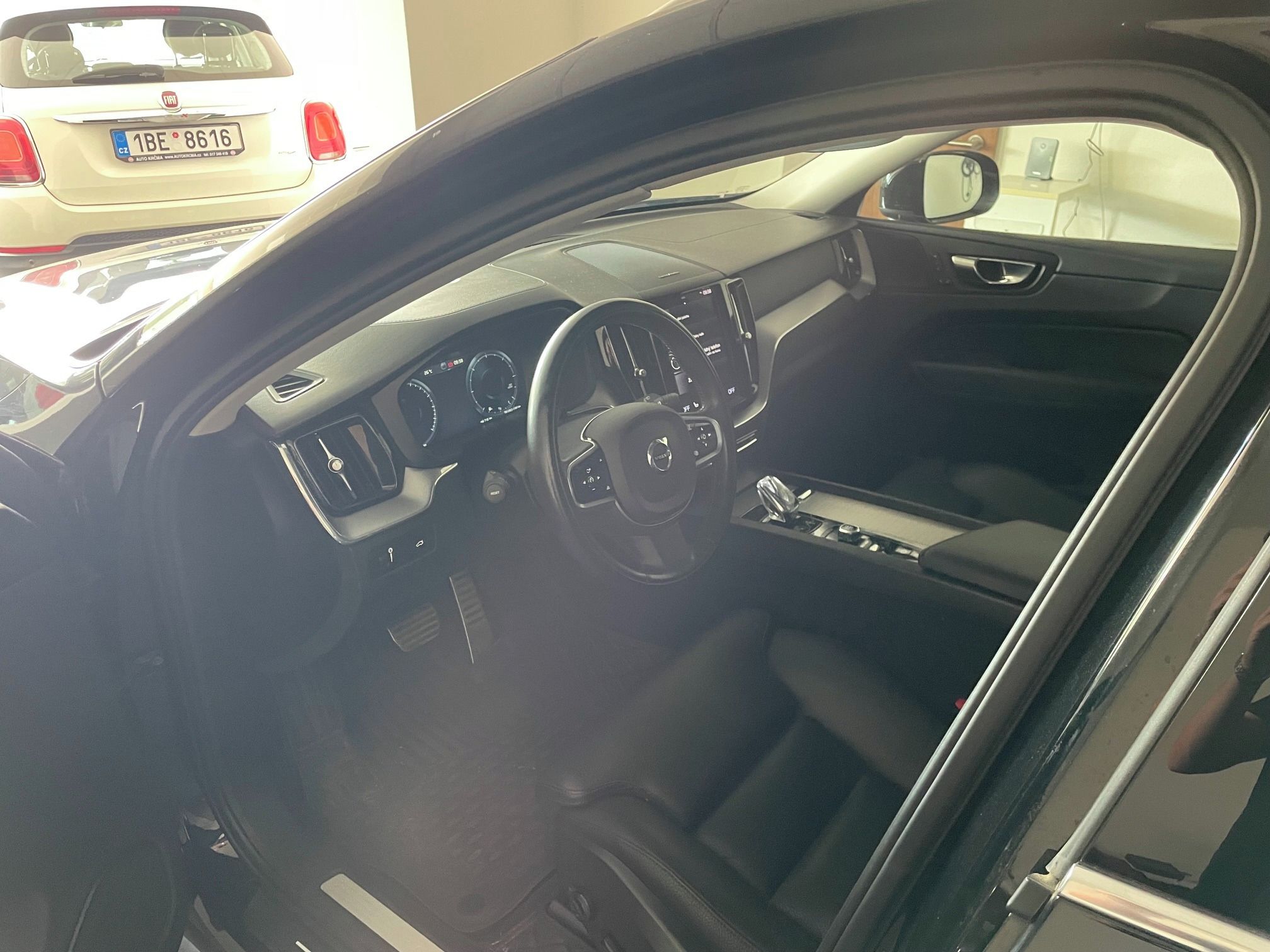 Volvo XC60 - fotka 4