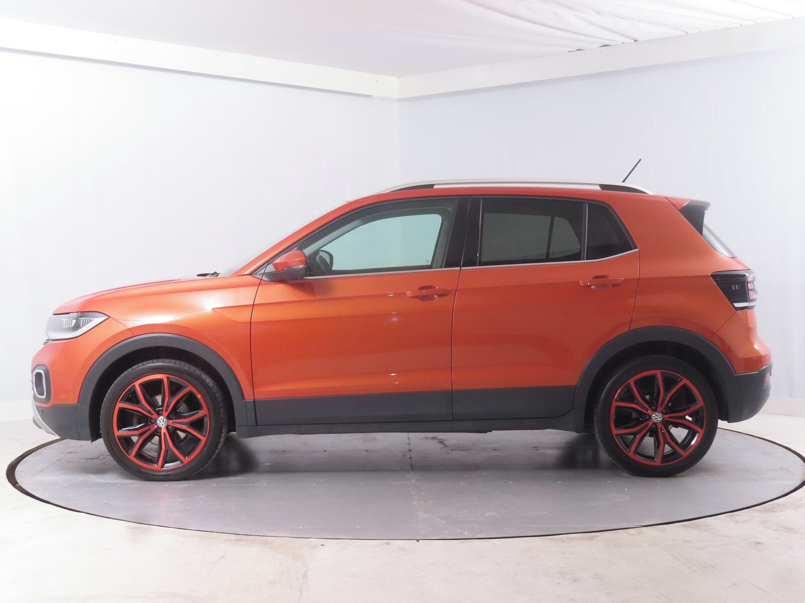 Volkswagen T-Cross, 1.0 TSI, Automat, ČR,1.maj - fotka 3