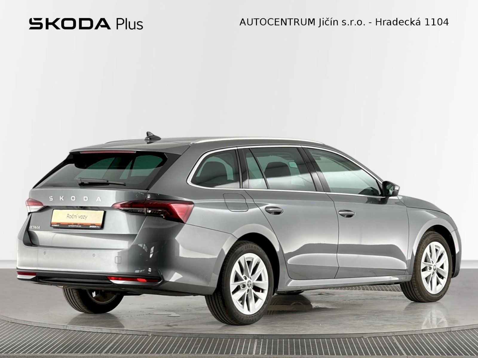 Škoda Octavia, Combi 2.0TDI 85kW Top Selectio - fotka 2