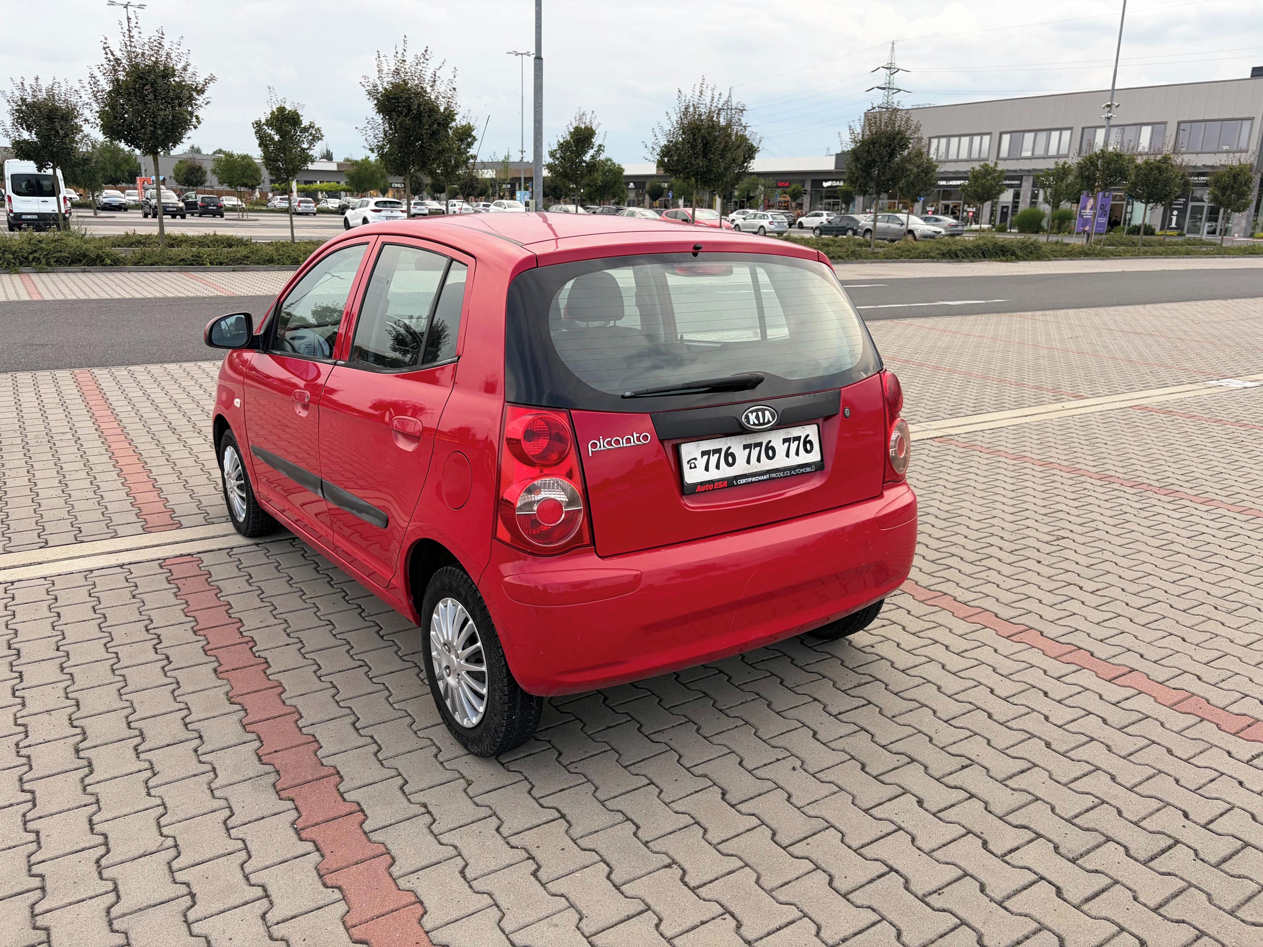 Kia Picanto, 1.0 48kw naj. 148t klima - fotka 5