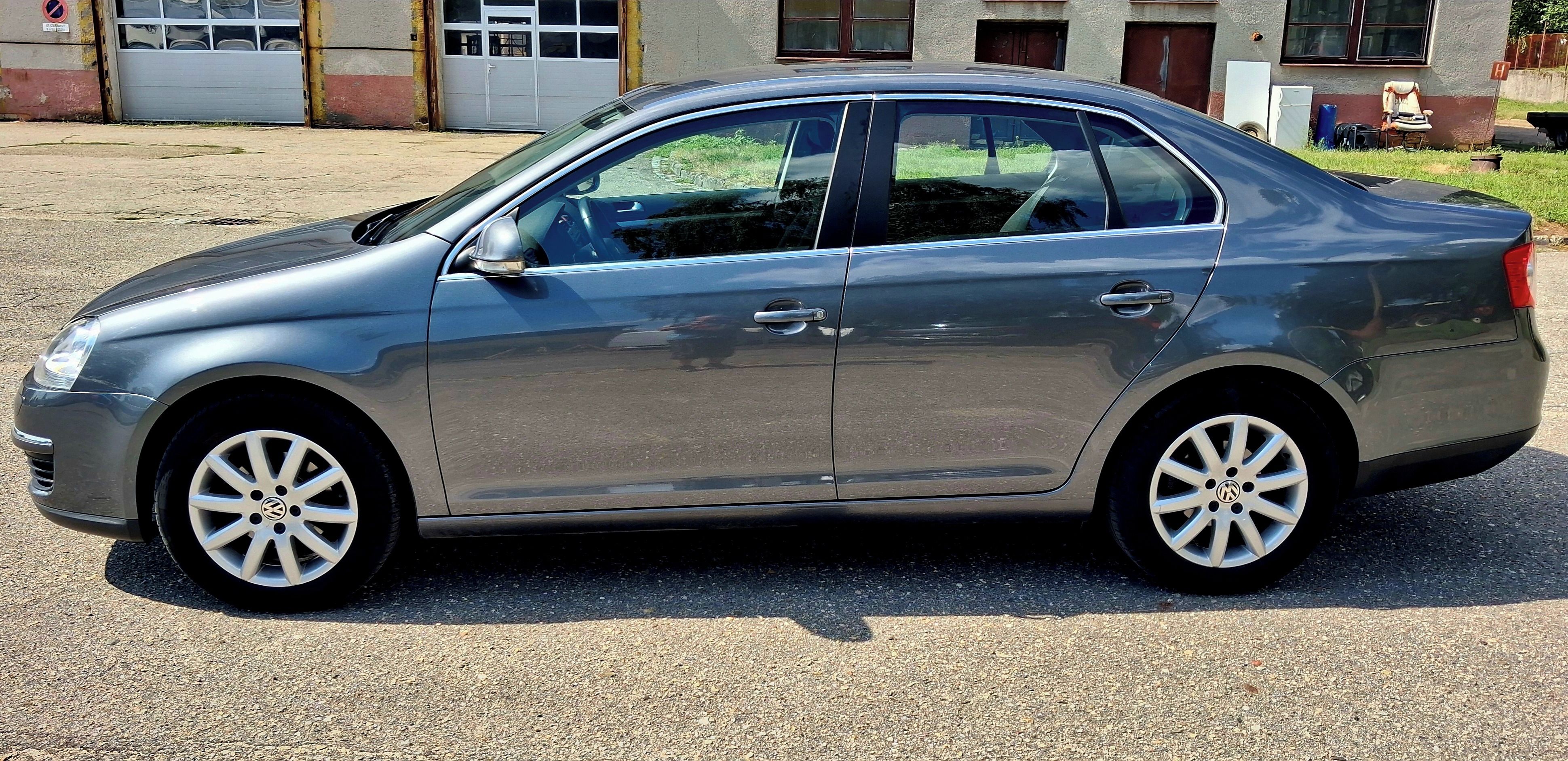 Volkswagen Jetta, 1.9 Tdi Bez DPF 1.MAJITEL. - fotka 2