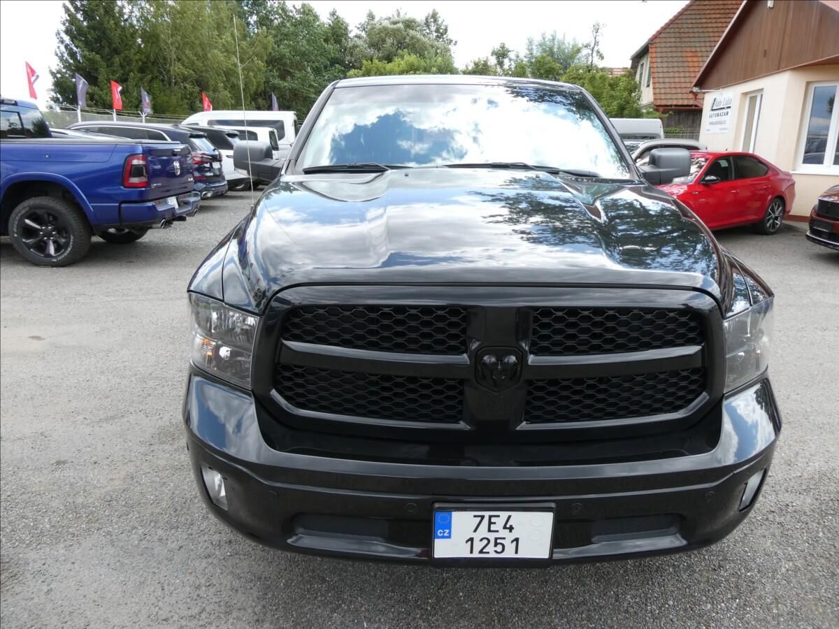 RAM 1500, 5,7 HEMI Bighorn 295kW AT8 - fotka 3