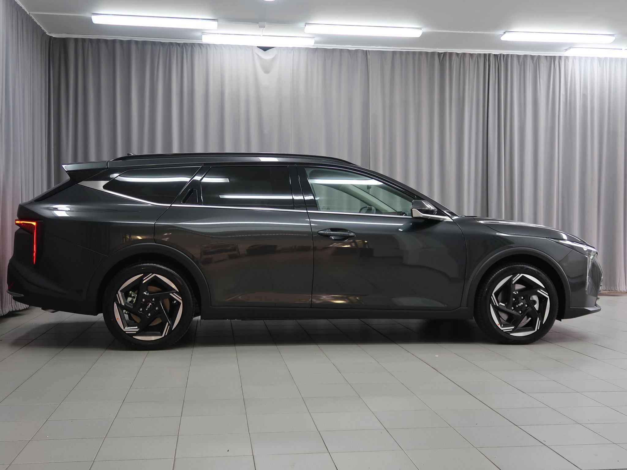 Kia K4, TOP - K odberu IHNED - fotka 4