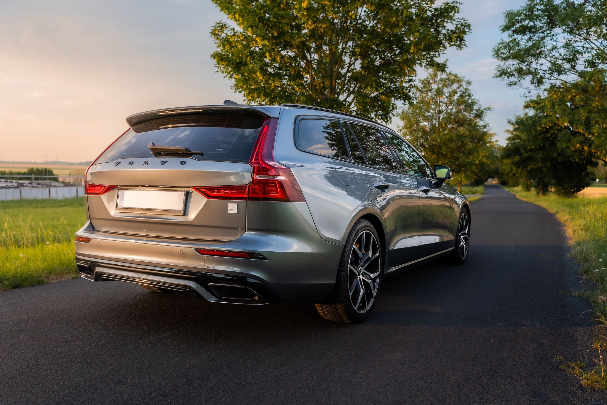 Volvo V60, T8 POLESTAR - fotka 3