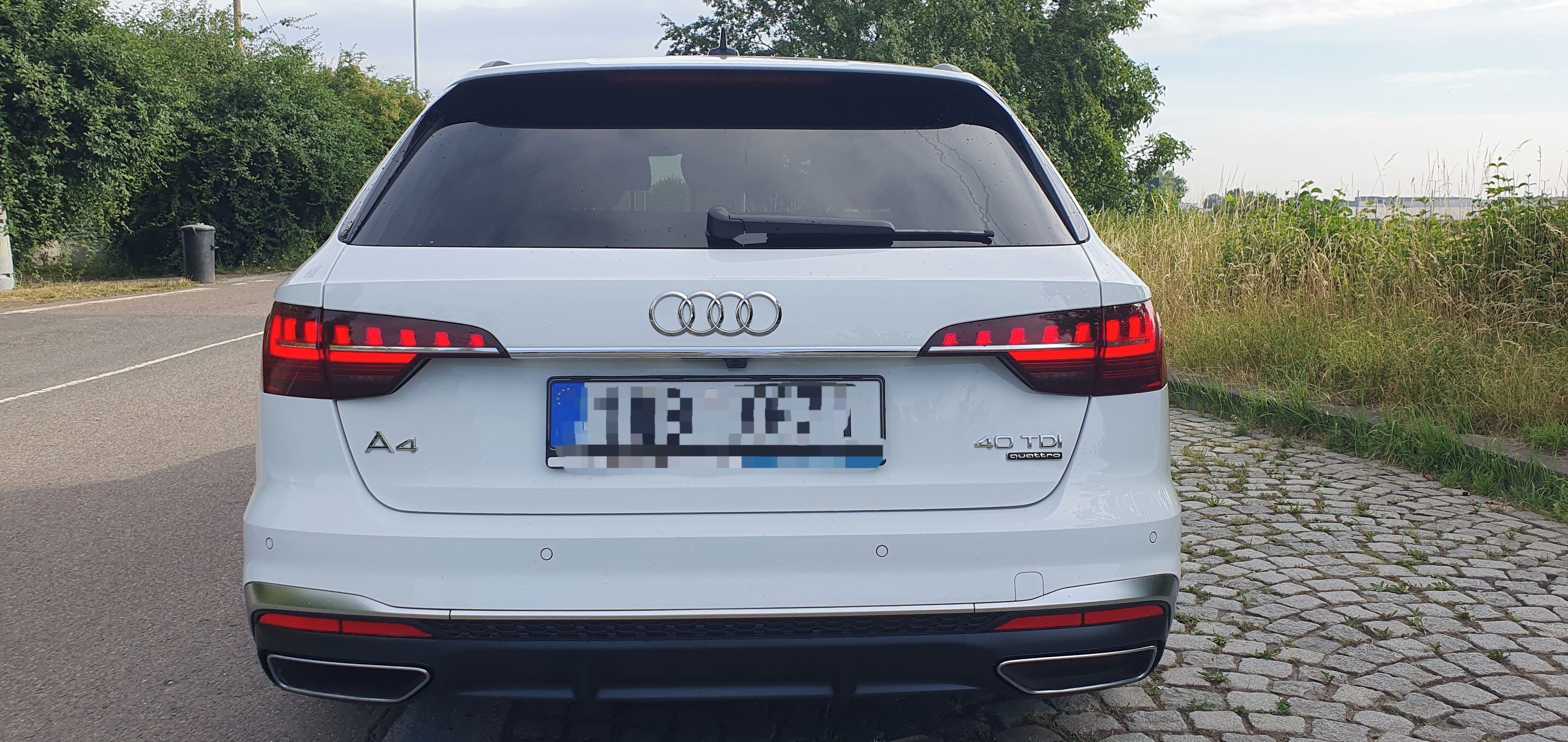 Audi A4 Avant, 40TDI 4X4 150kW/S-LINE/DPH/ČR - fotka 5