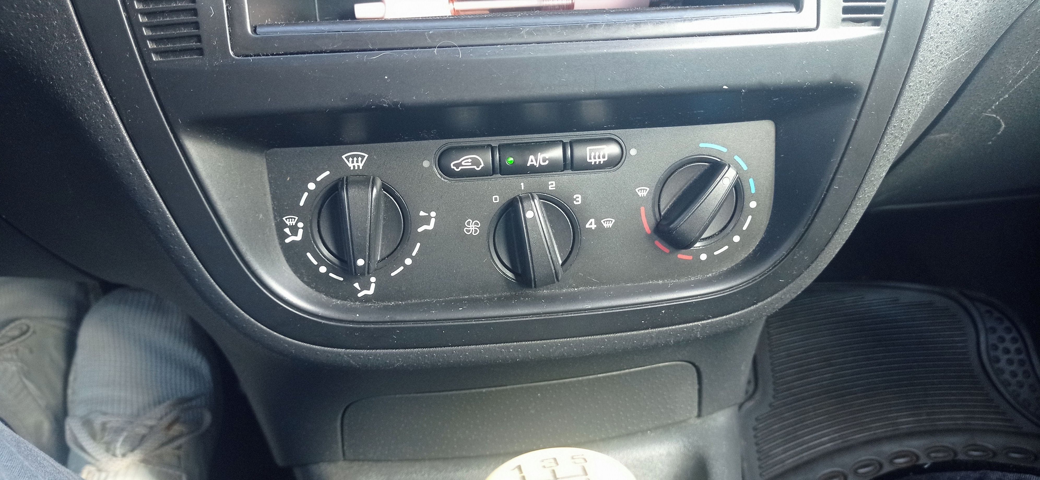 Citroën C3, 1.4D plně funkčn - fotka 6