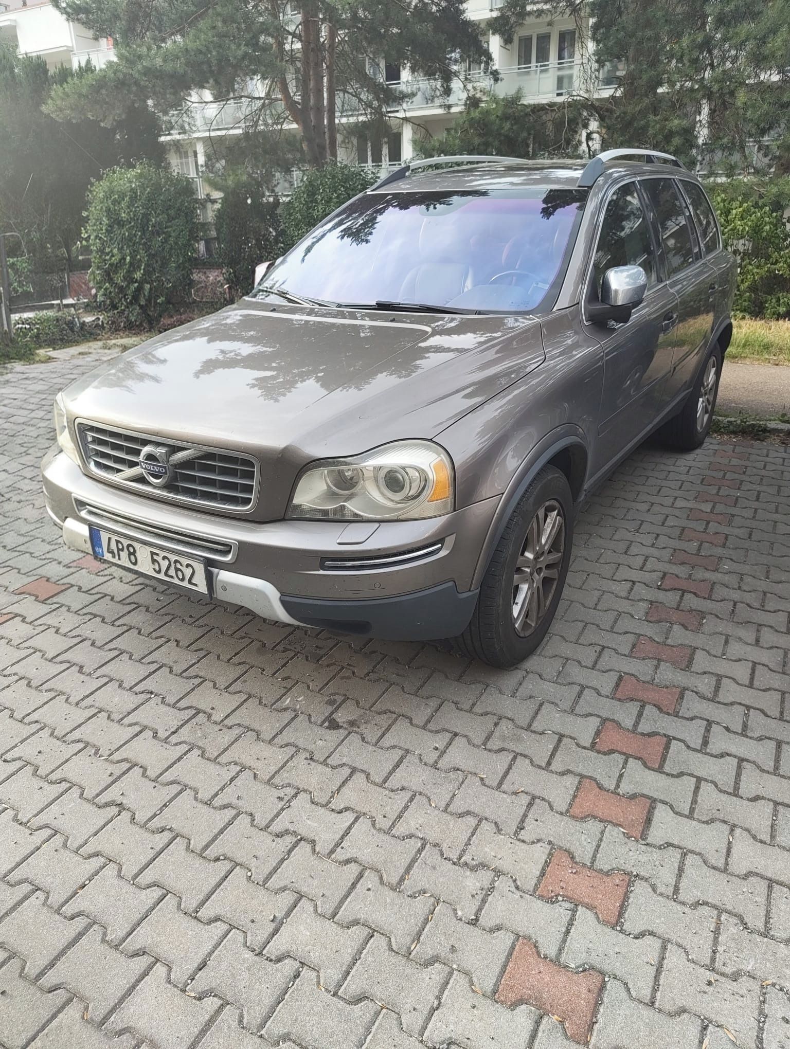 Volvo XC90, Volvo XC90 D5 147kw 7 míst
