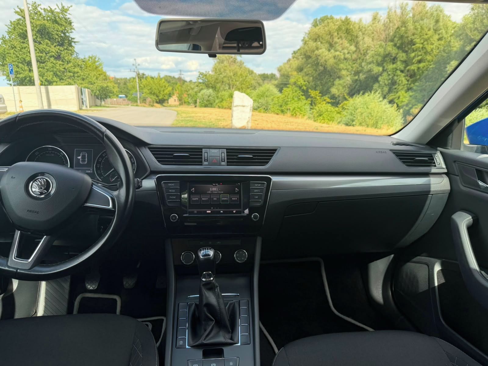 Škoda Superb, 2.0 TDI Plný servis - fotka 5