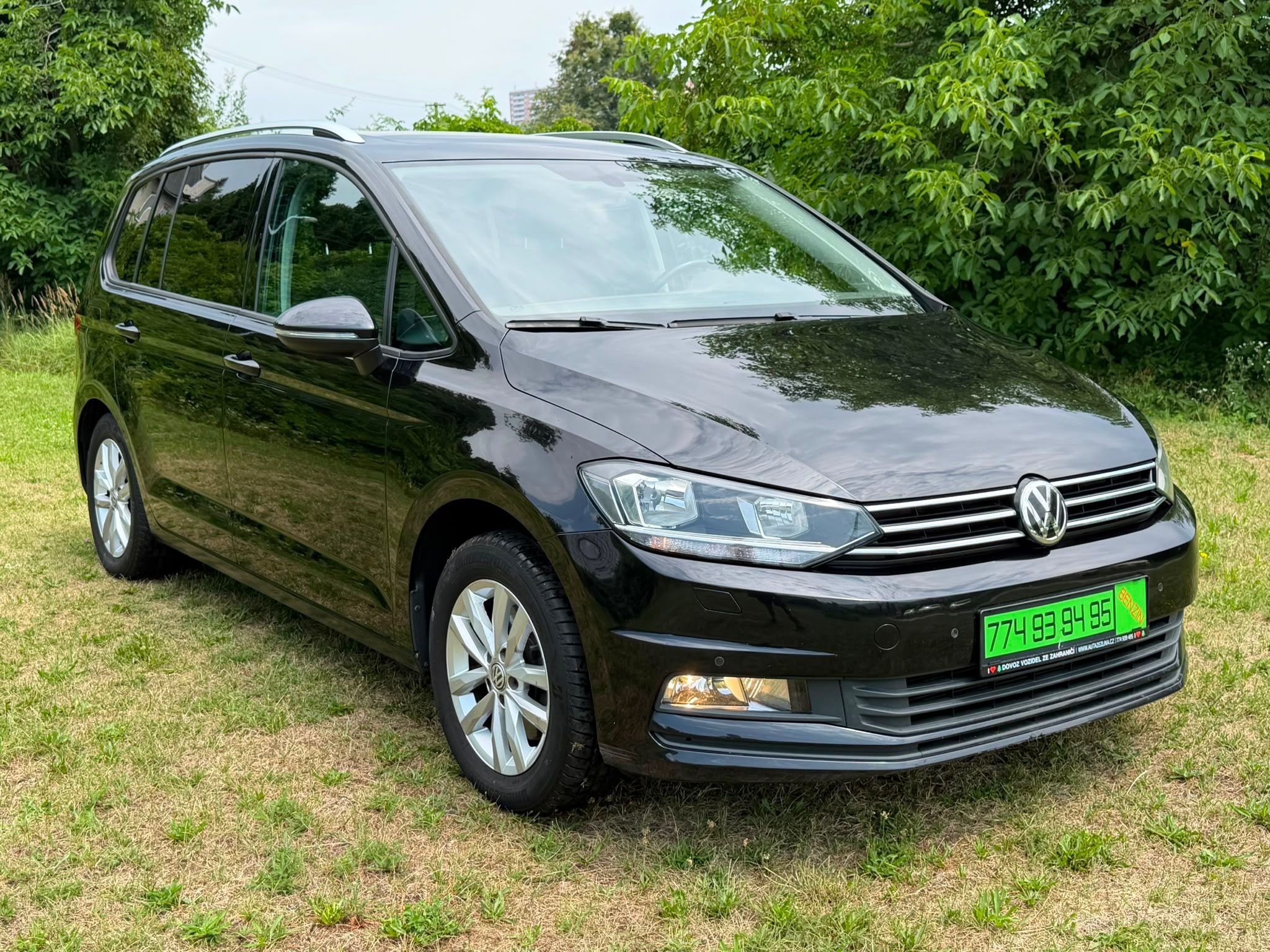 Volkswagen Touran, 1,4 TSI - TOP STAV A KM - fotka 6